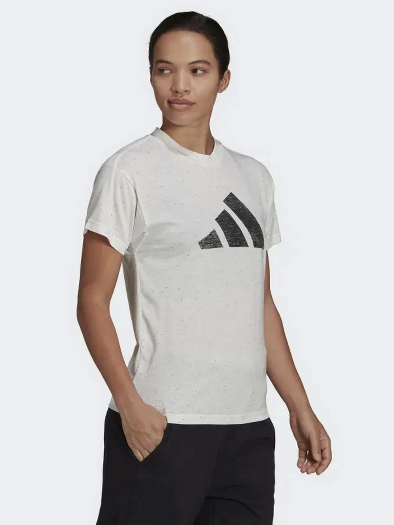 Футболки и поло Adidas модель HE1701 Футболки и поло Adidas модель HE1701 Фото