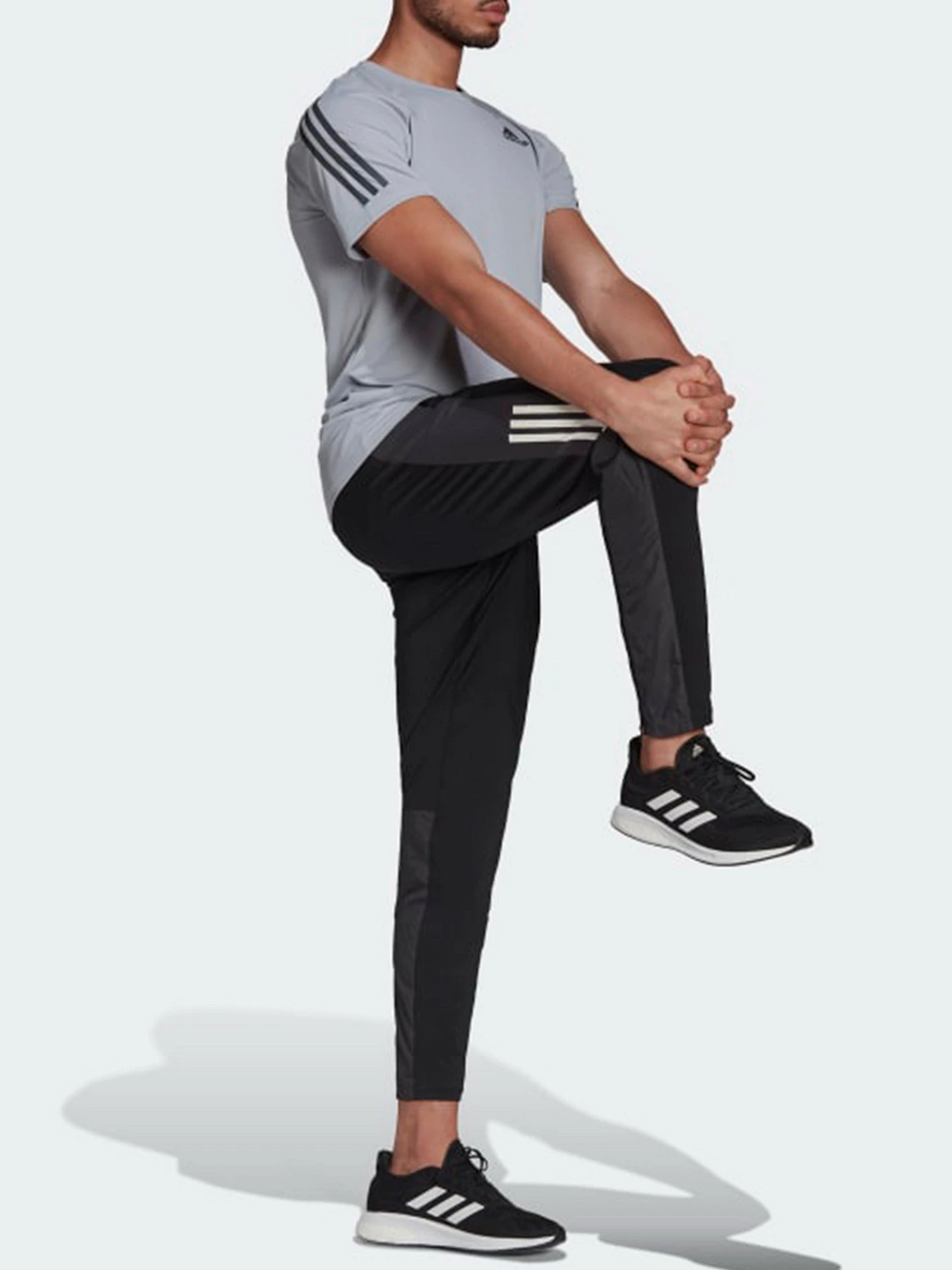 Футболки и поло Adidas модель HE2476 Футболки и поло Adidas модель HE2476 Фото