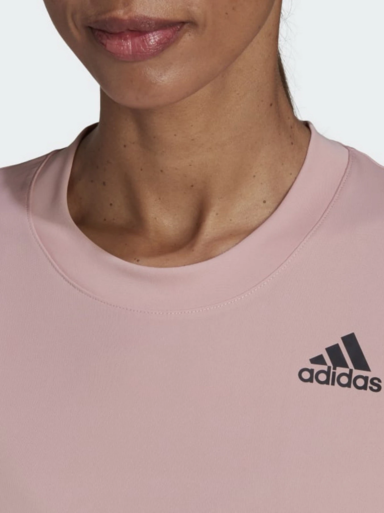 Футболки и поло Adidas модель HF1787 Футболки и поло Adidas модель HF1787 Фото