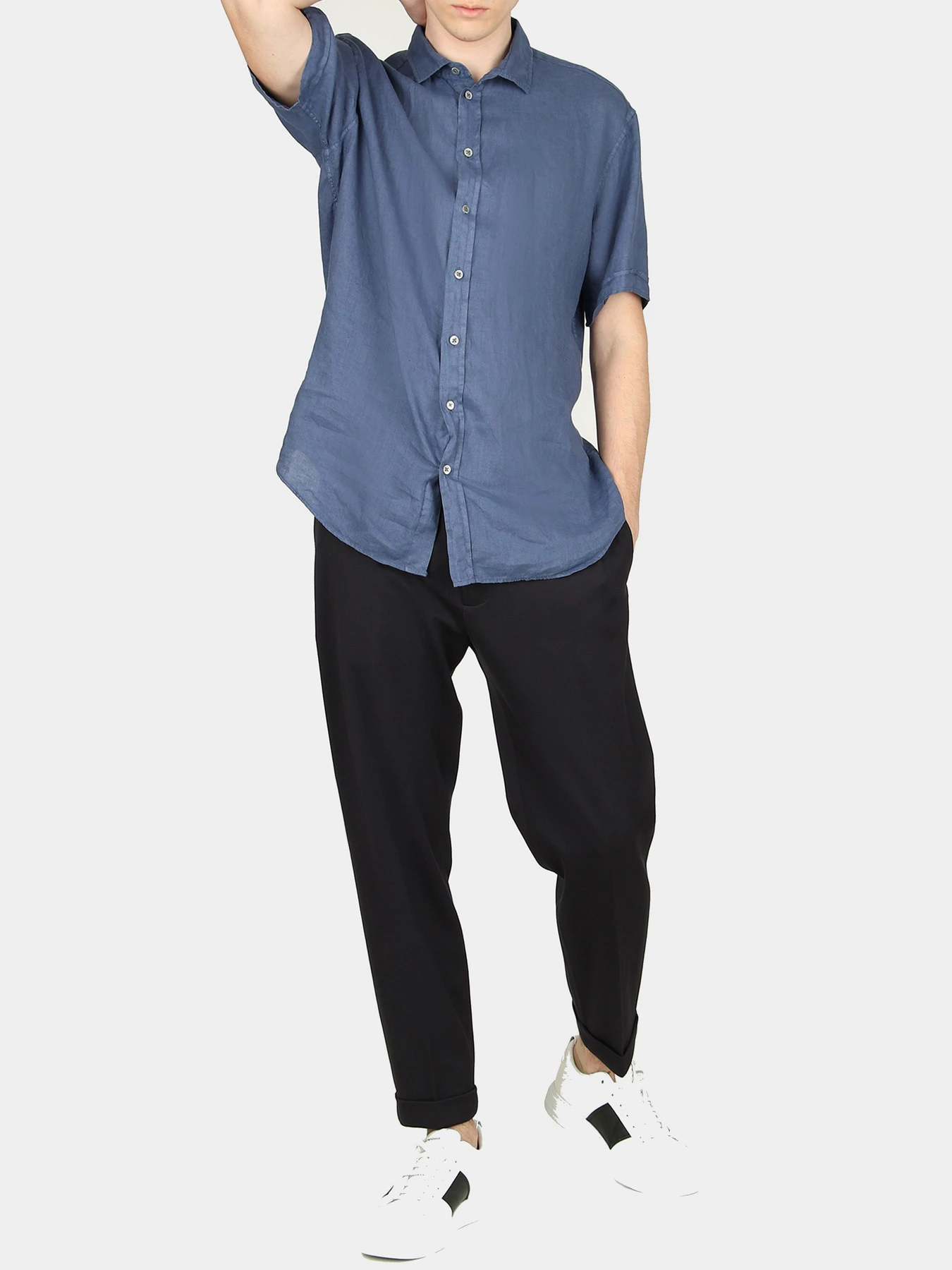 Рубашки Emporio Armani модель I1SMDM-I10F1-922 Рубашки Emporio Armani модель I1SMDM-I10F1-922 Фото