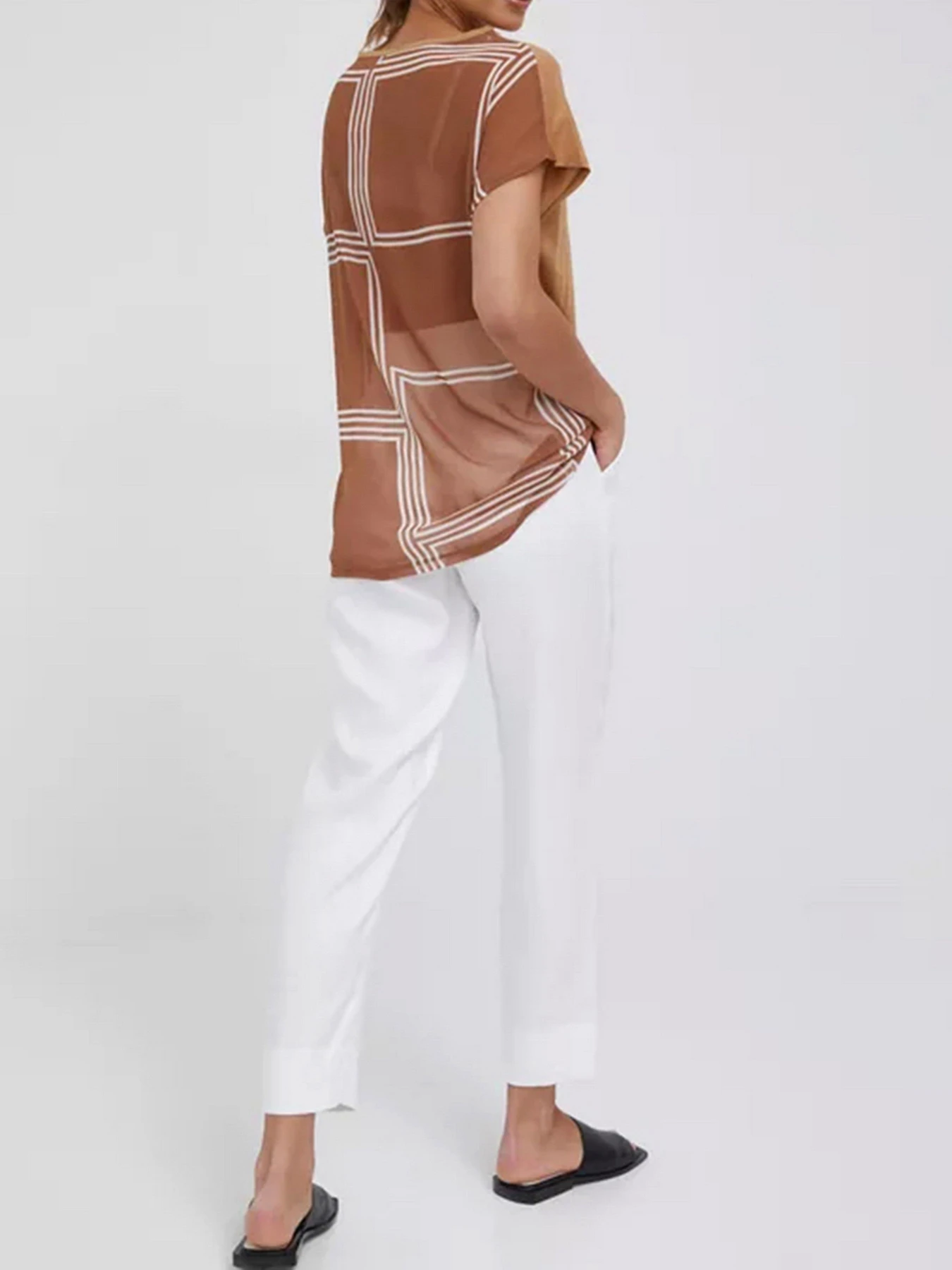 Брюки Emporio Armani модель INP13T-I2012-100 Брюки Emporio Armani модель INP13T-I2012-100 Фото
