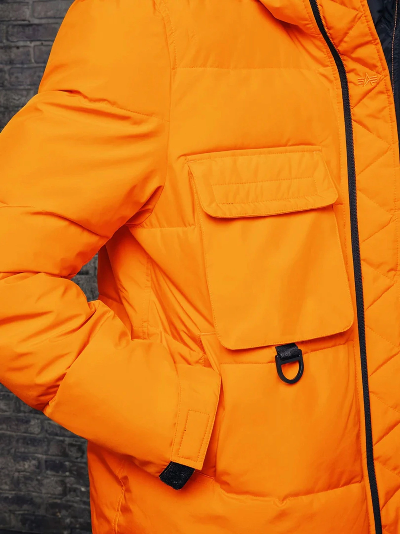 Куртки и дубленки Alpha Industries модель MJH52500C1_841 Куртки и дубленки Alpha Industries модель MJH52500C1_841 Фото