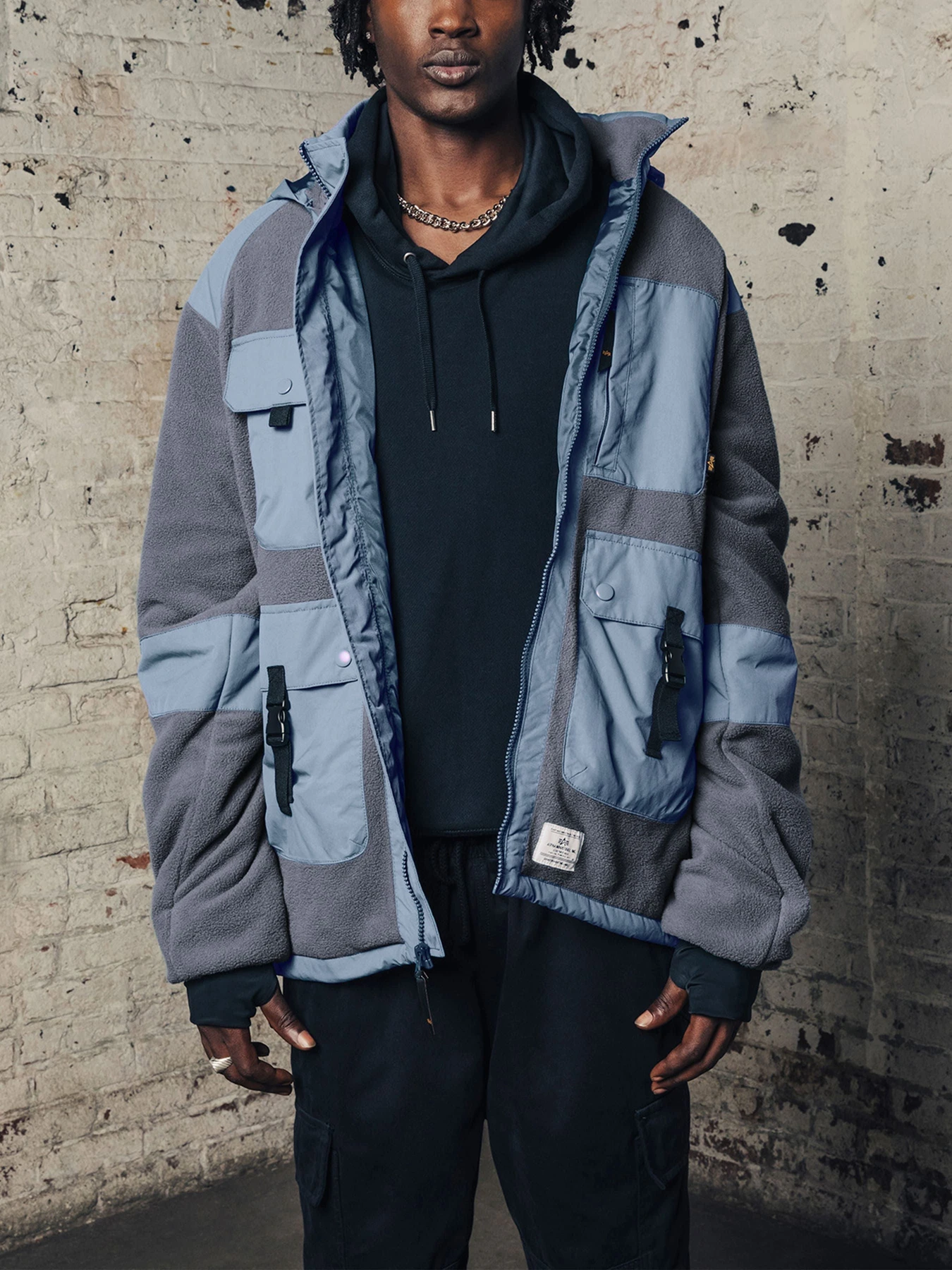 Спортивная одежда Alpha Industries модель MJM52502C1_438 Спортивная одежда Alpha Industries модель MJM52502C1_438 Фото