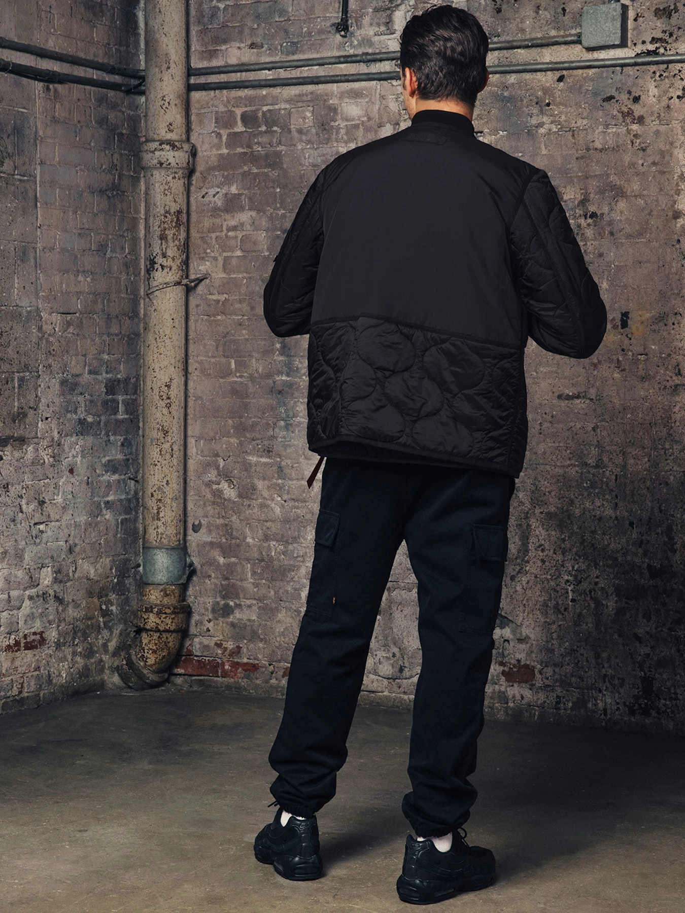 Куртки и дубленки Alpha Industries модель MJM52503C1_001 Куртки и дубленки Alpha Industries модель MJM52503C1_001 Фото