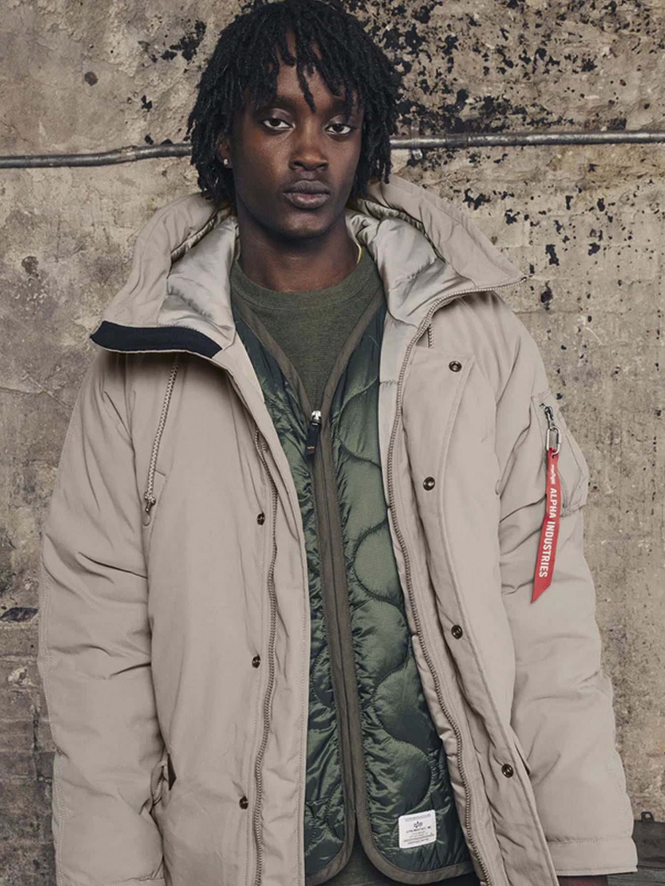 Куртки и дубленки Alpha Industries модель MJN51500C1_065 Куртки и дубленки Alpha Industries модель MJN51500C1_065 Фото