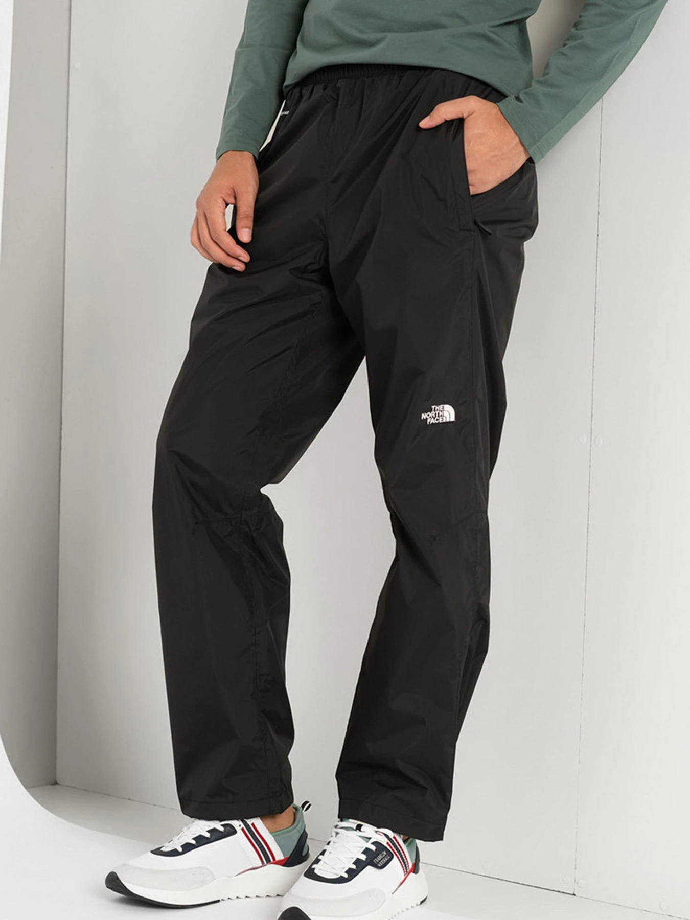 Брюки The North Face модель NF0A4SZOJK31 Брюки The North Face модель NF0A4SZOJK31 Фото