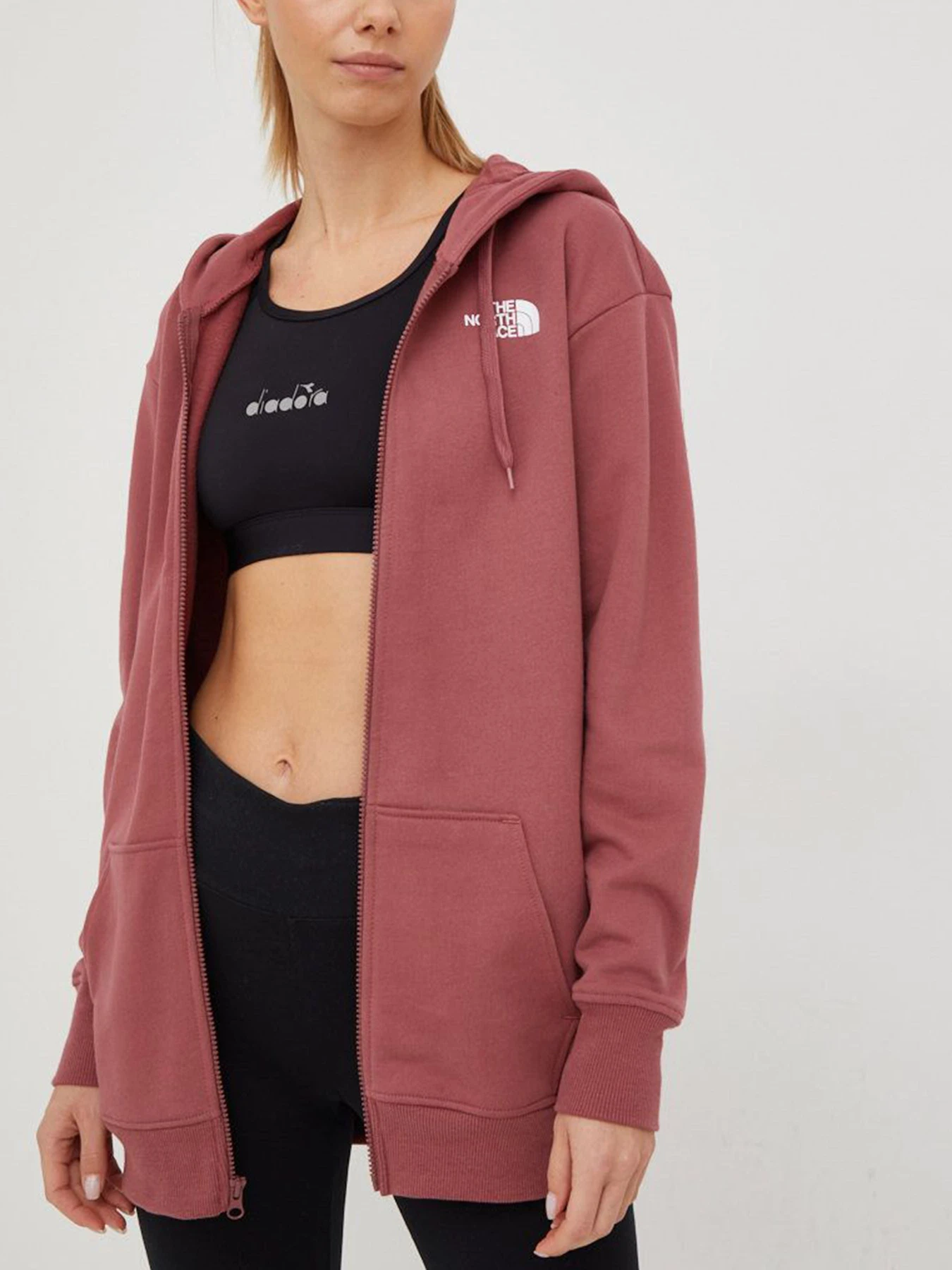 Худи и свитшоты The North Face модель NF0A55GP6R41 Худи и свитшоты The North Face модель NF0A55GP6R41 Фото