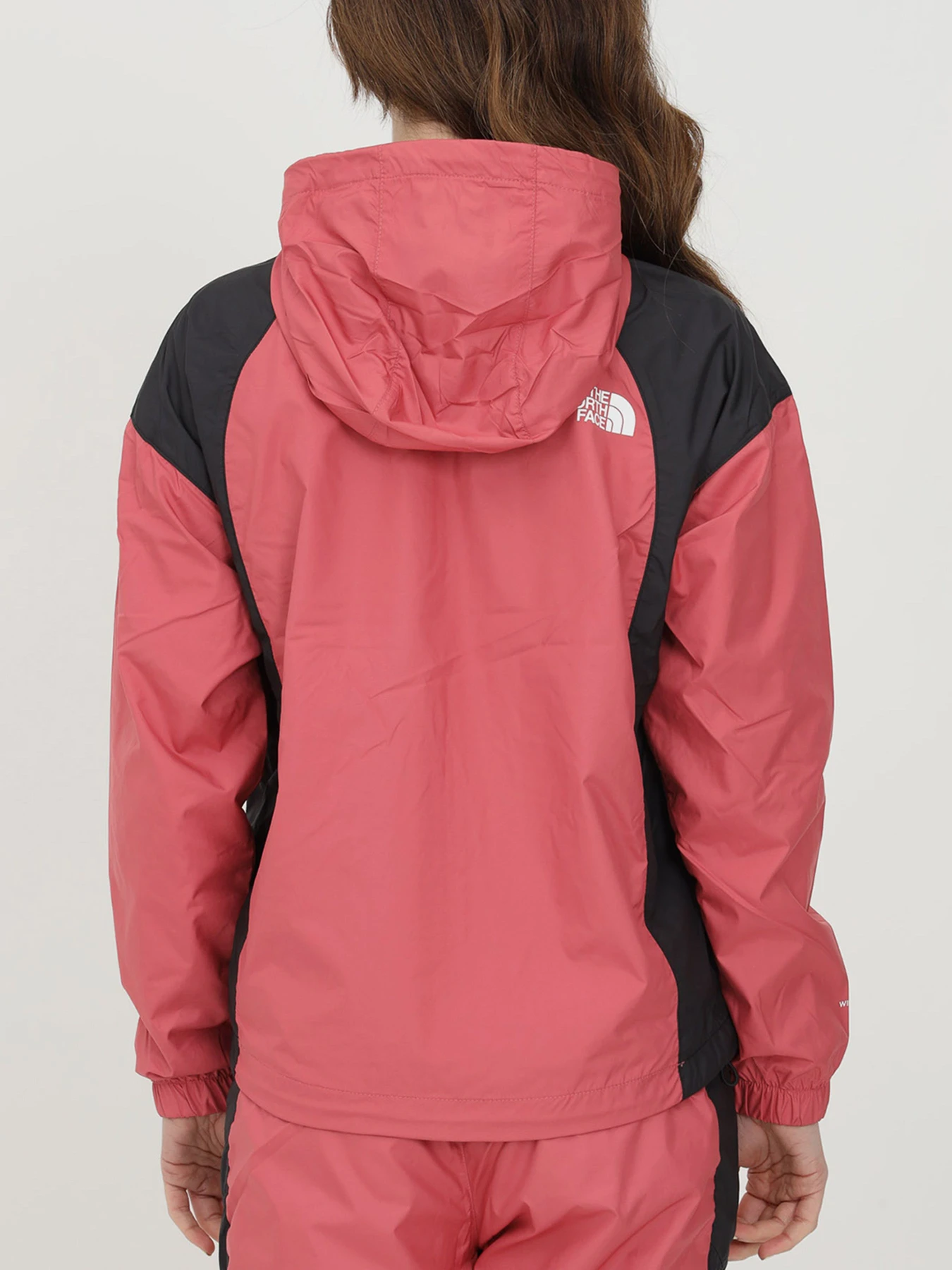 Куртки и дубленки The North Face модель NF0A5J5W3961 Куртки и дубленки The North Face модель NF0A5J5W3961 Фото
