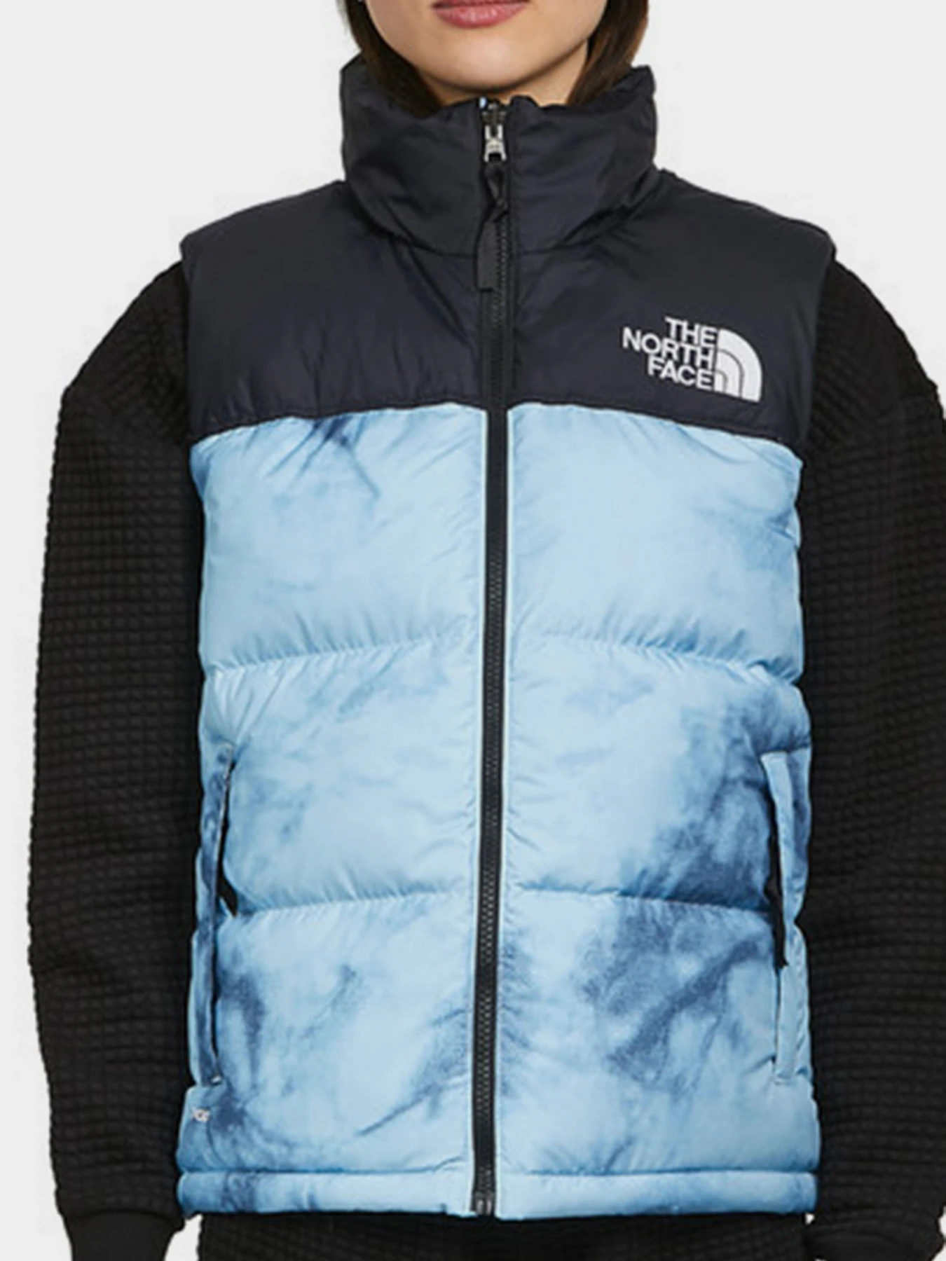 Утепленный жилет The North Face модель NF0A7QES5361 Утепленный жилет The North Face модель NF0A7QES5361 Фото