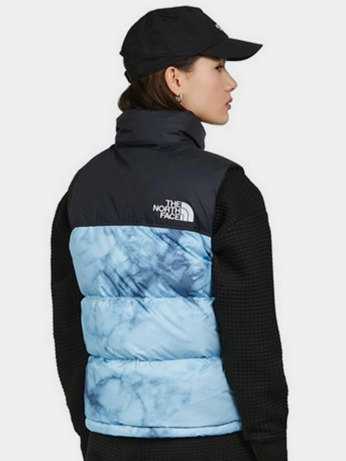 Утепленный жилет The North Face модель NF0A7QES5361 Утепленный жилет The North Face модель NF0A7QES5361 Фото