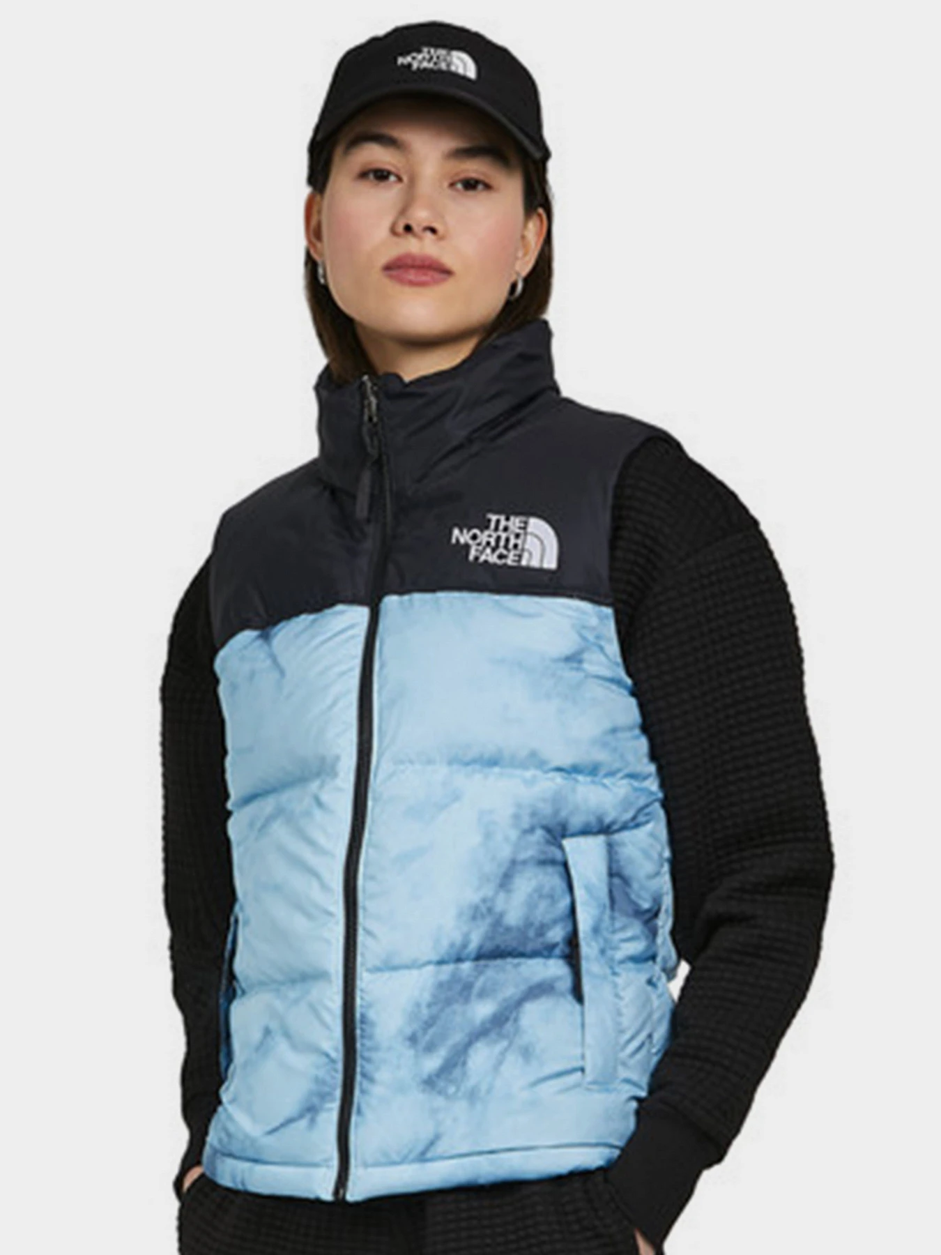 Утепленный жилет The North Face модель NF0A7QES5361 Утепленный жилет The North Face модель NF0A7QES5361 Фото
