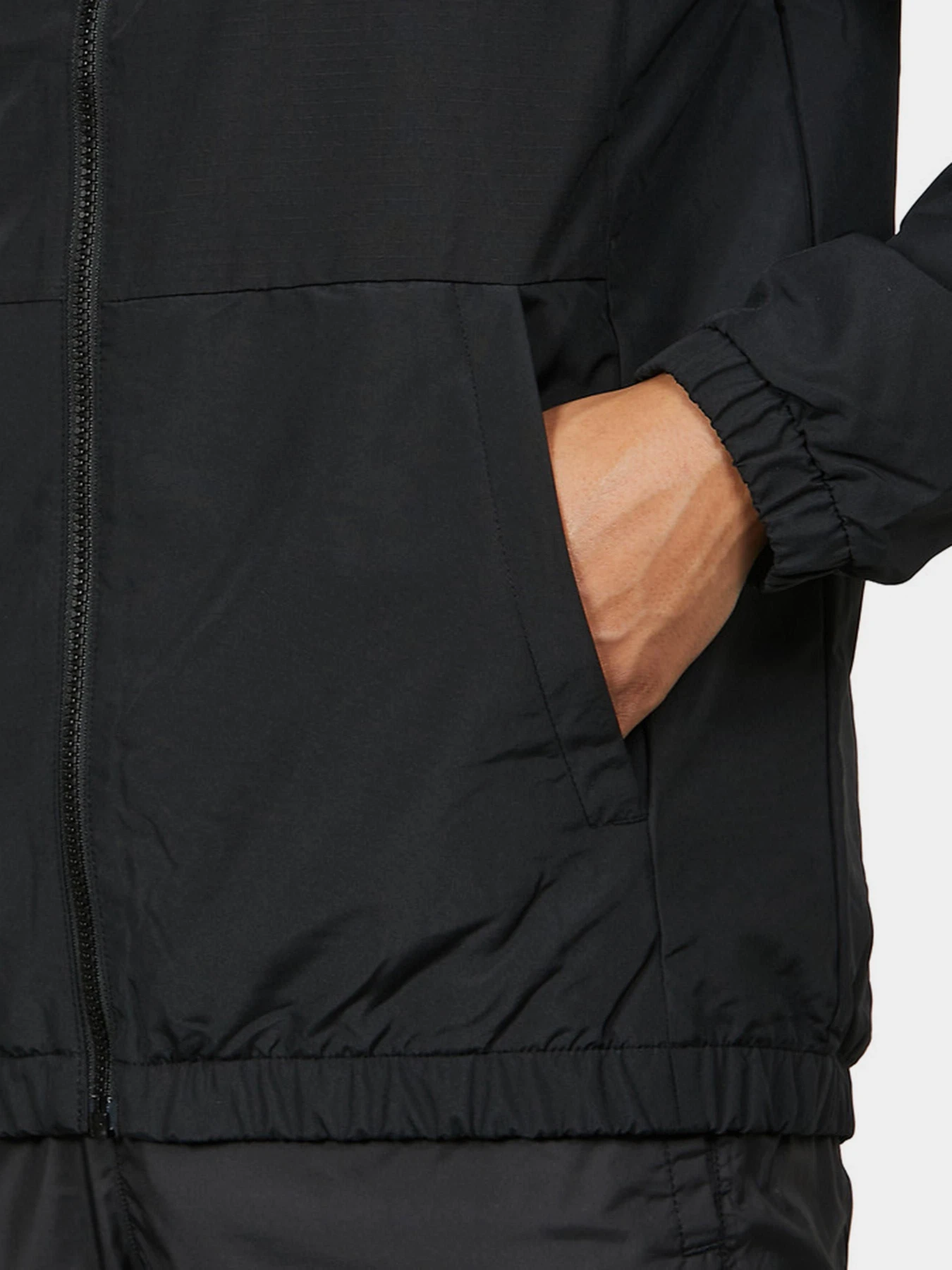 Куртки и дубленки The North Face модель NF0A7ZAHJK31 Фото