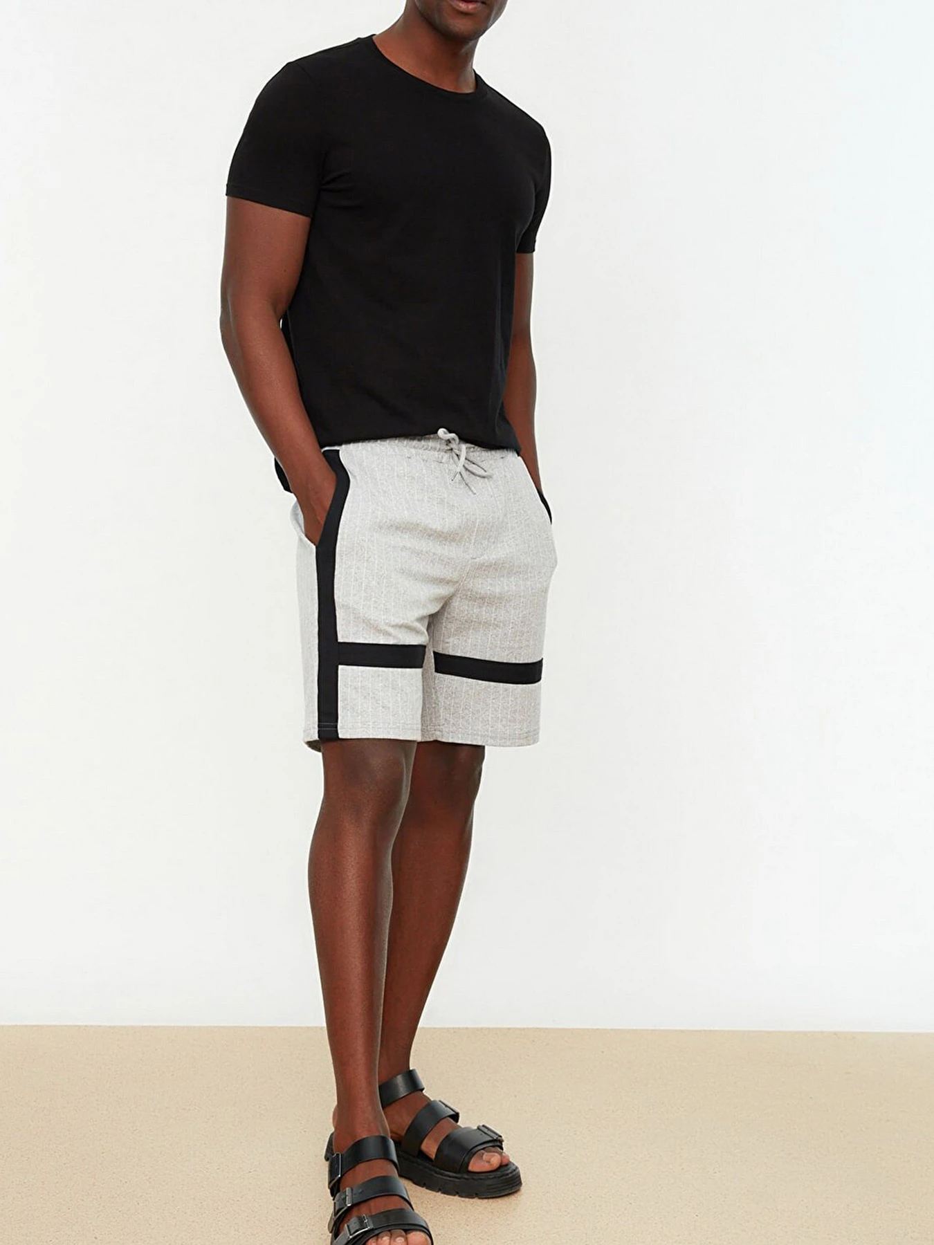 Шорты Trendyol модель TMNSS21SR0207/Gri Фото