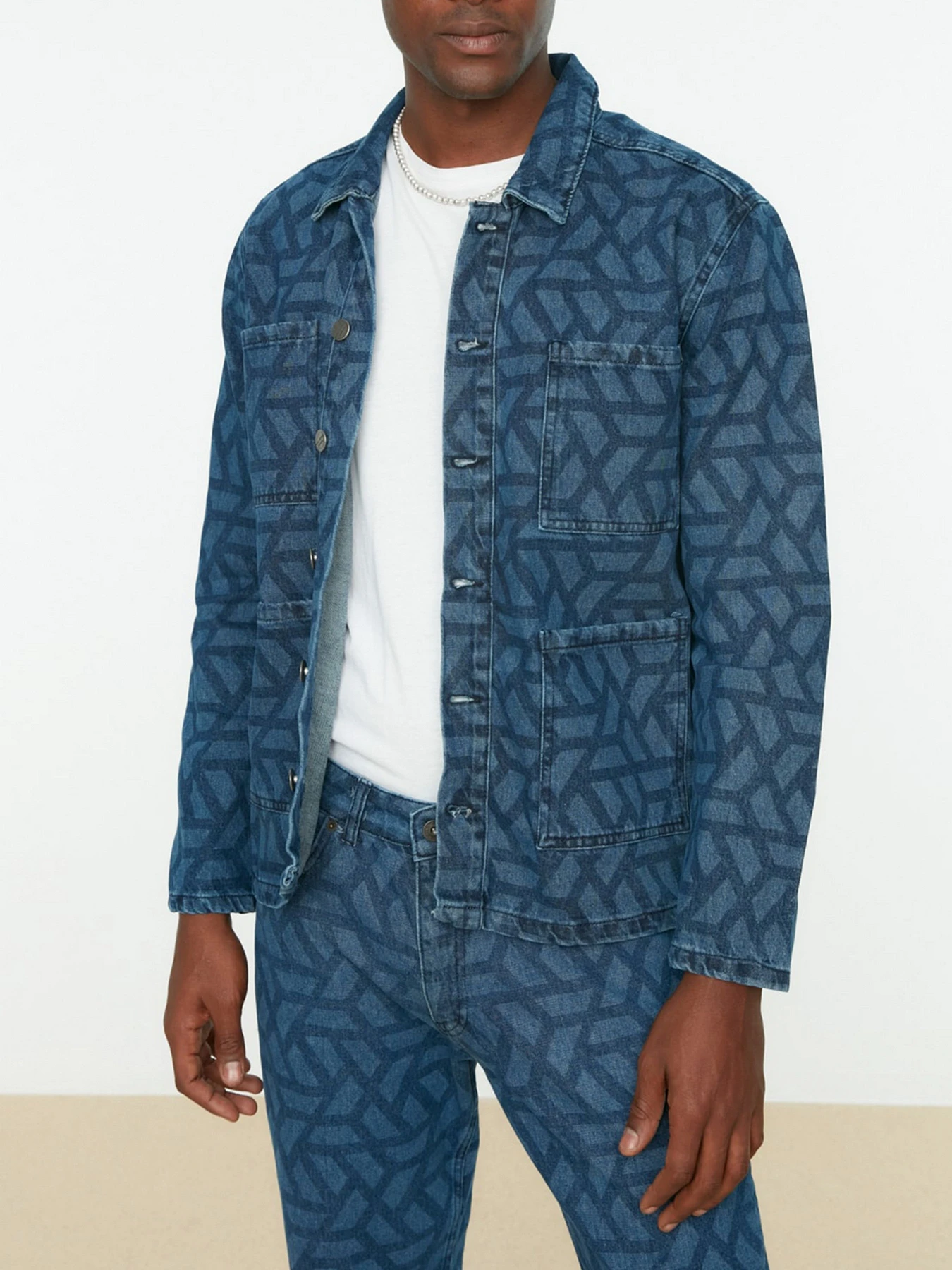 Куртки и дубленки Trendyol модель TMNSS22CE0068/Indigo Фото