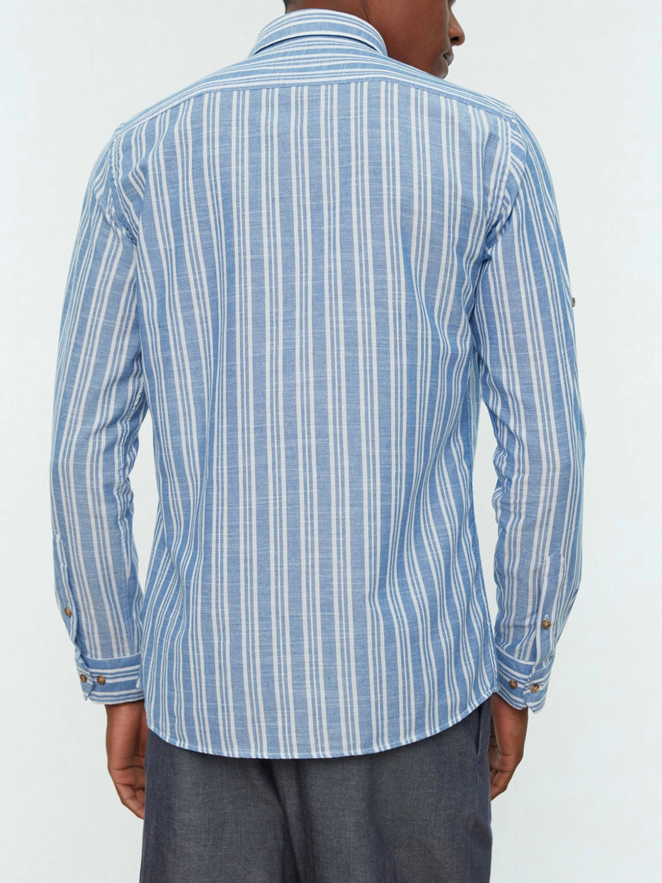 Рубашки Trendyol модель TMNSS22GO0089/Saks Рубашки Trendyol модель TMNSS22GO0089/Saks Фото