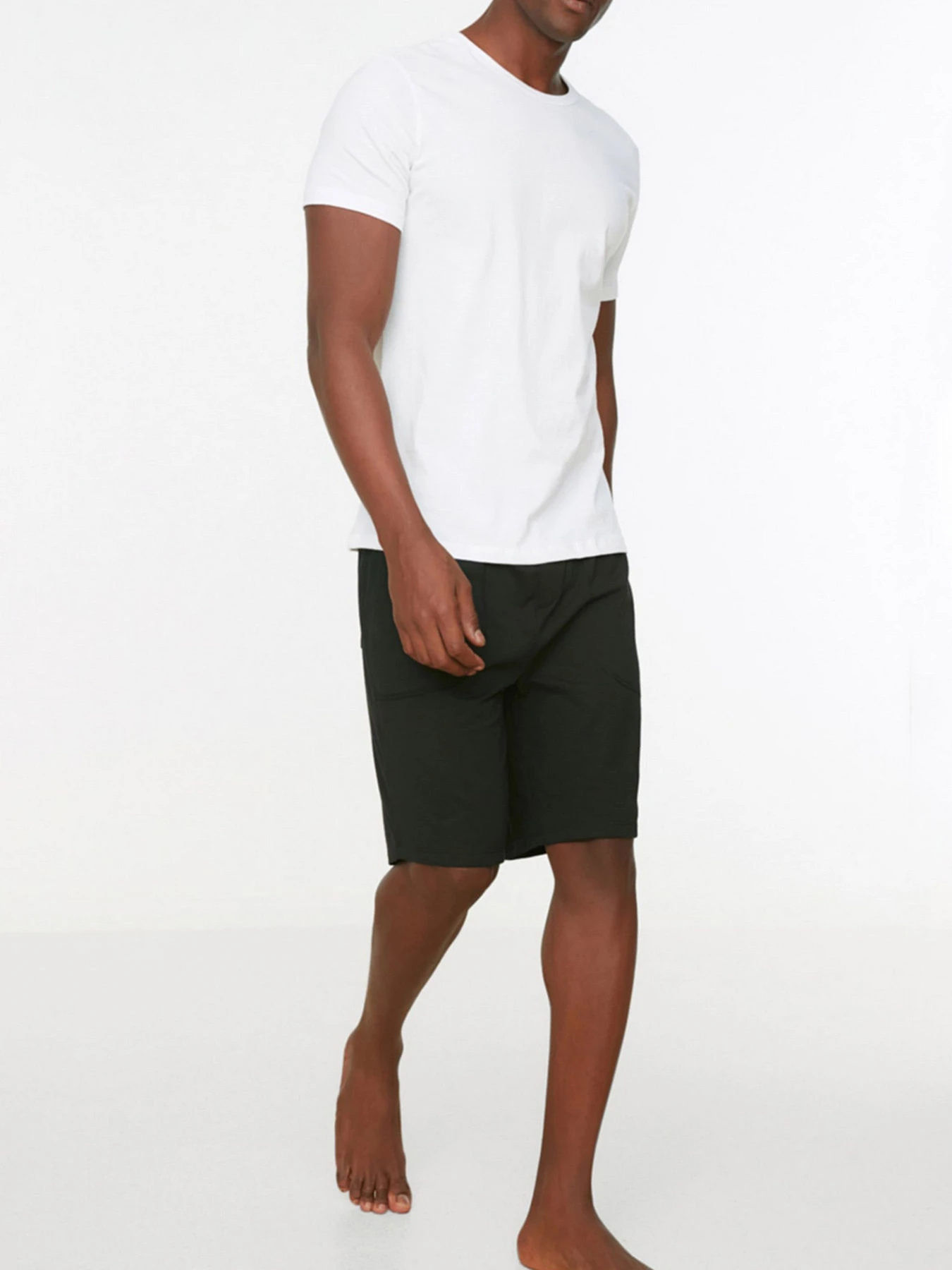 Шорты Trendyol модель TMNSS22SR0064/Siyah Фото