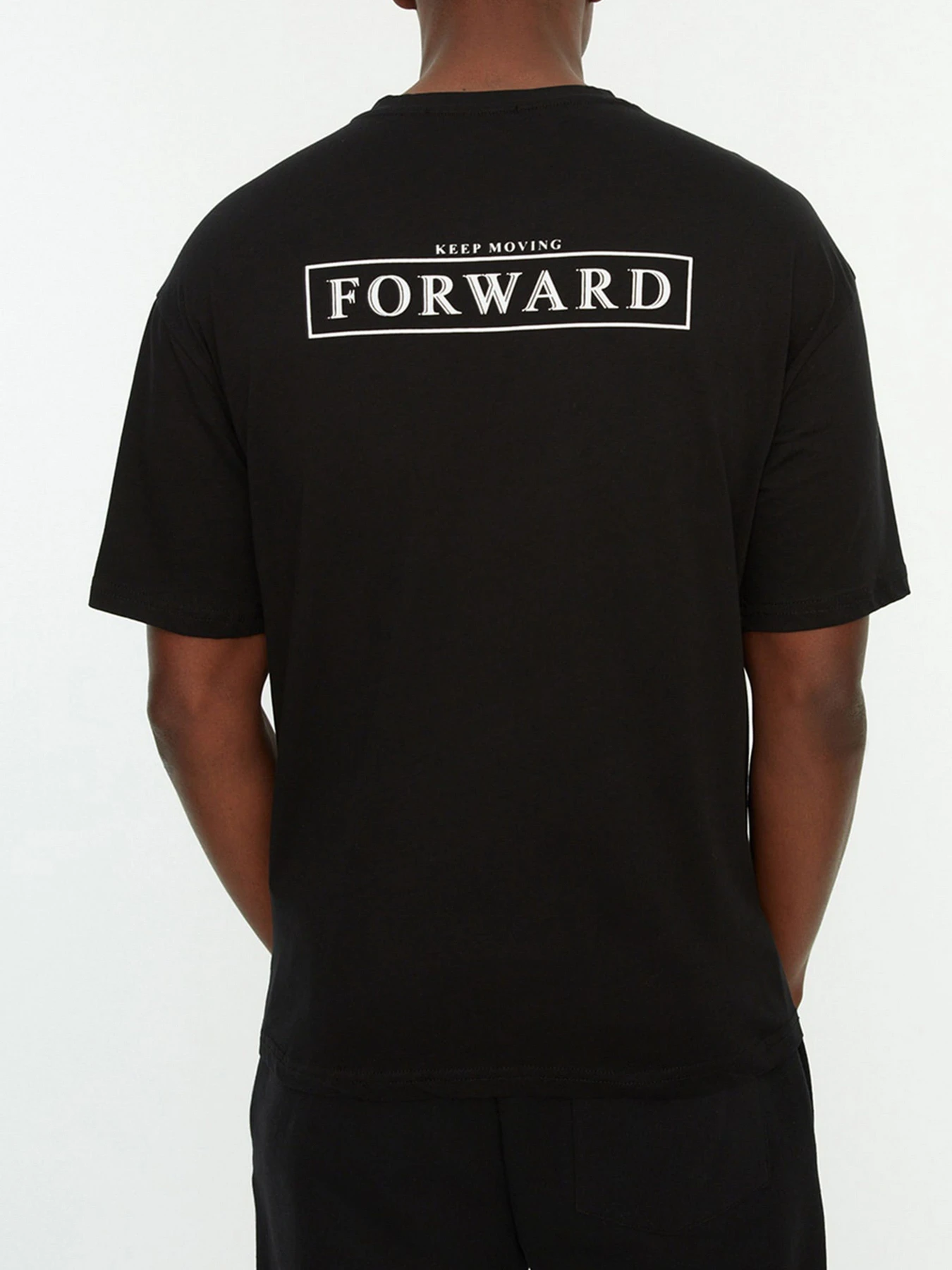 Футболки и поло Trendyol модель TMNSS22TS0122/Siyah Фото