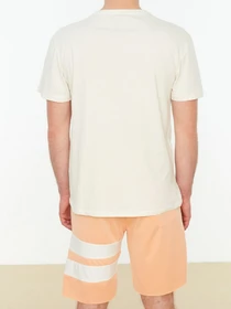 Футболки и поло Trendyol модель TMNSS22TS0224/Ekru Фото