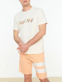 Футболки и поло Trendyol модель TMNSS22TS0224/Ekru Фото