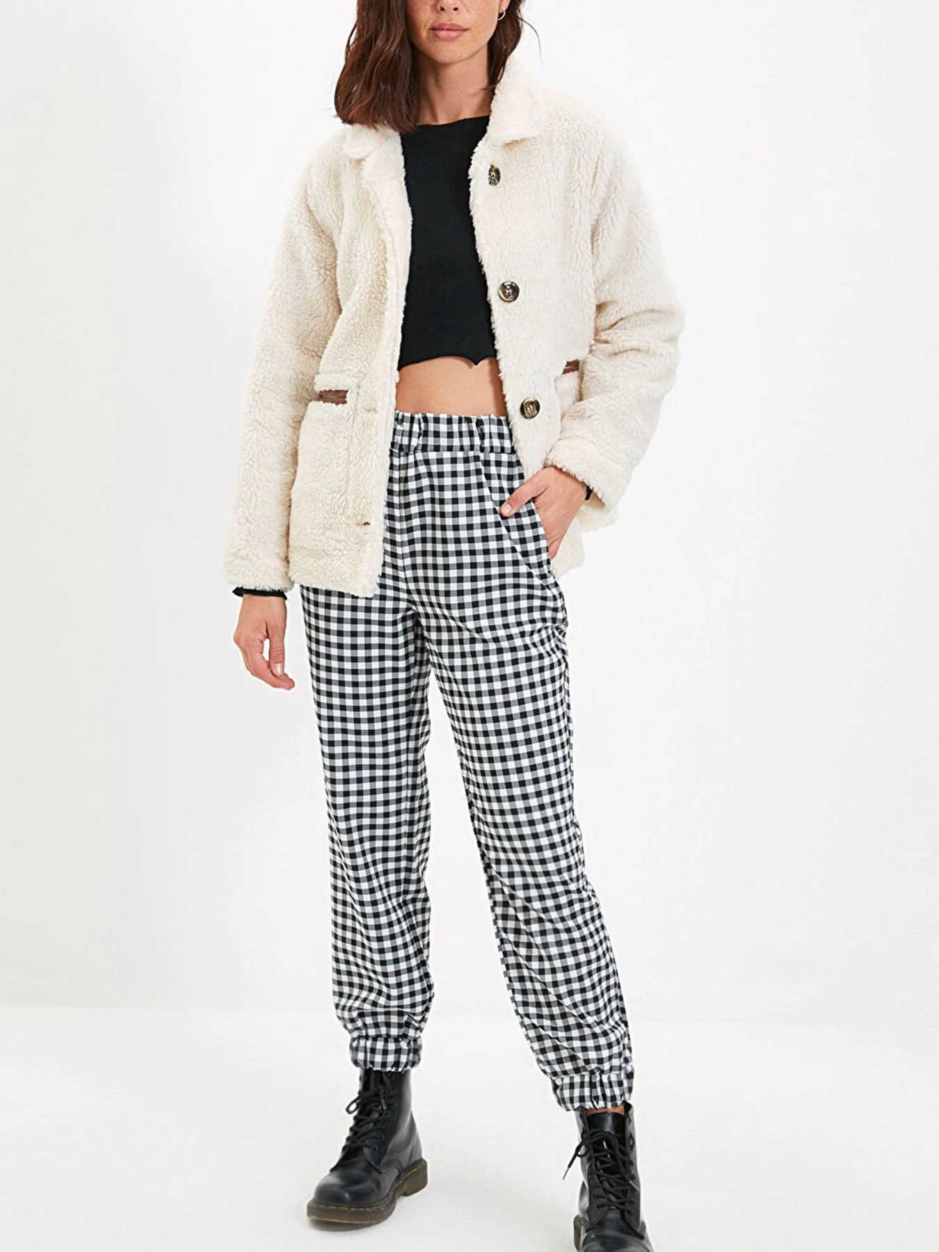 Куртки и дубленки Trendyol модель TWOAW22MO0267/Ekru Куртки и дубленки Trendyol модель TWOAW22MO0267/Ekru Фото