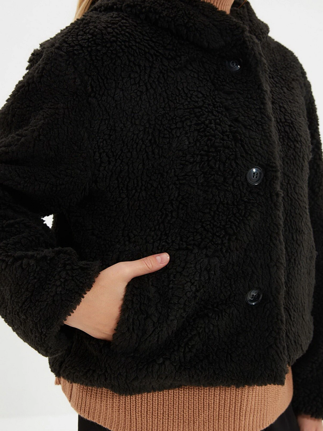 Куртки и дубленки Trendyol модель TWOAW22MO0356/Siyah Куртки и дубленки Trendyol модель TWOAW22MO0356/Siyah Фото