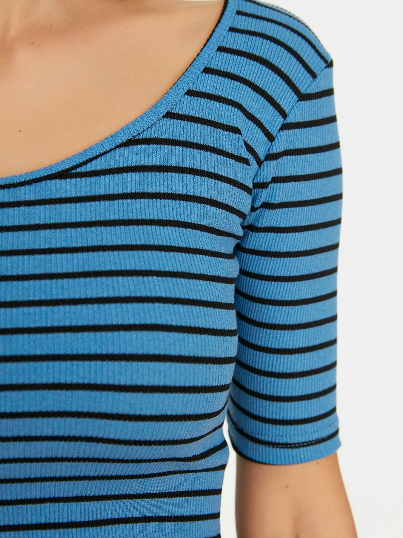 Худи и свитшоты Trendyol модель TWOSS20BZ1250/Mavi Фото
