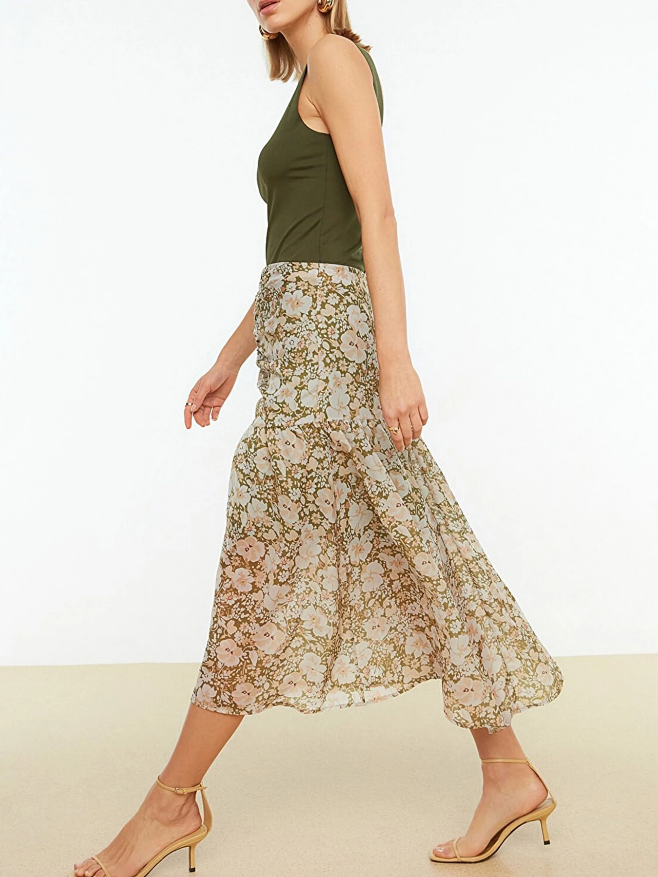 Юбки Trendyol модель TWOSS22ET0104/Haki Юбки Trendyol модель TWOSS22ET0104/Haki Фото