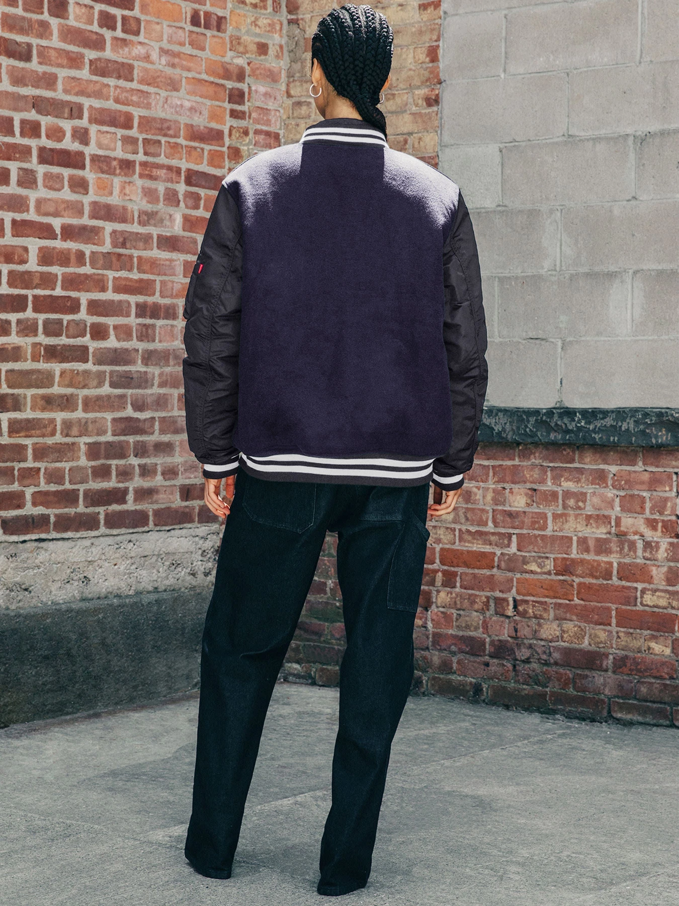Куртки и дубленки Alpha Industries модель UJM52500C1_410 Фото