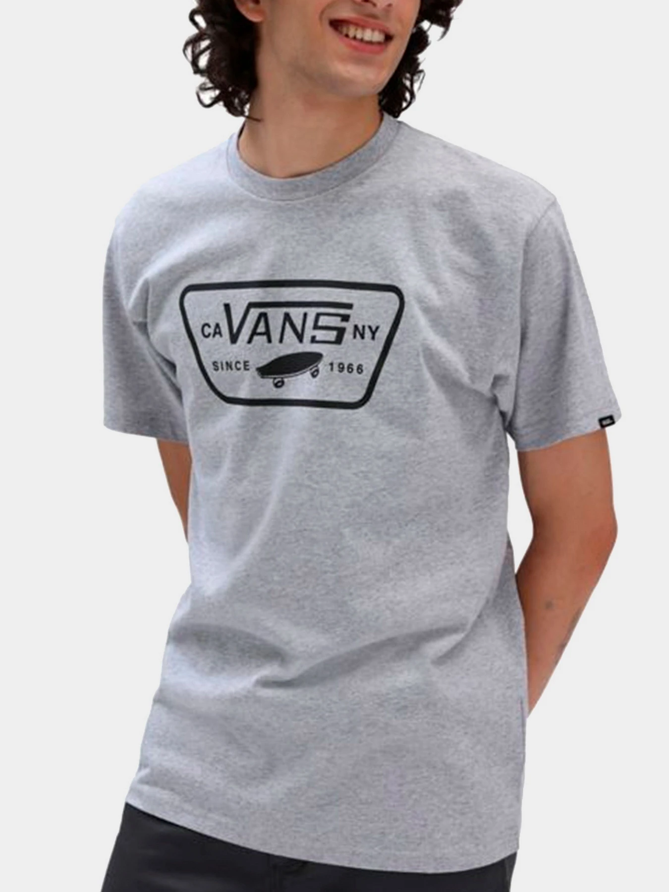 Футболки и поло Vans модель VN000QN8ATJ1 Футболки и поло Vans модель VN000QN8ATJ1 Фото