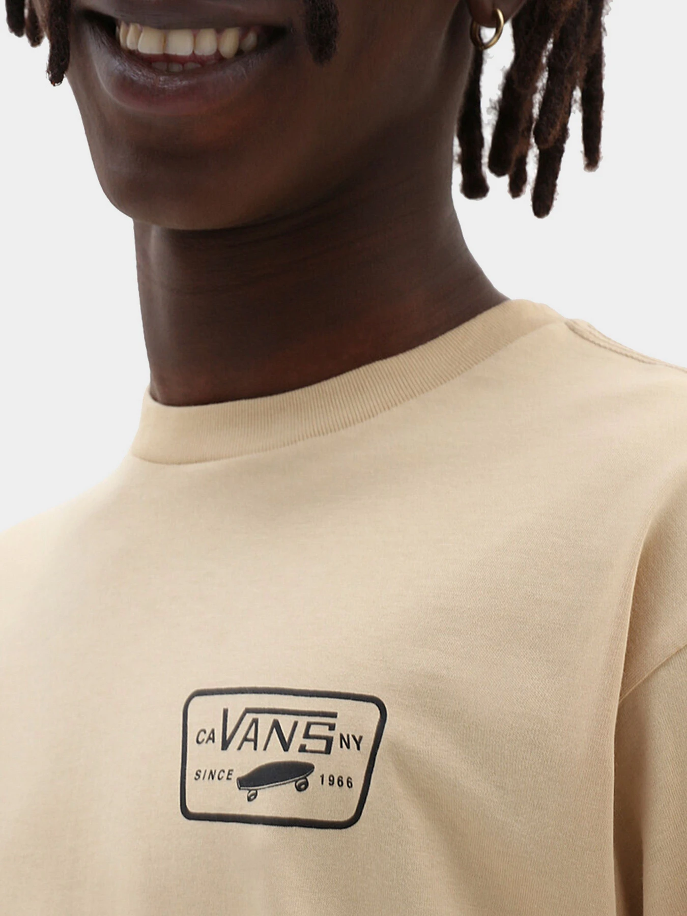 Худи и свитшоты Vans модель VN0A2XCMY971 Худи и свитшоты Vans модель VN0A2XCMY971 Фото