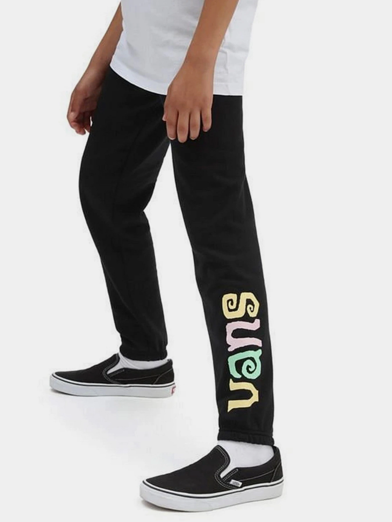 Брюки Vans модель VN0A7RRIBLK1 Брюки Vans модель VN0A7RRIBLK1 Фото