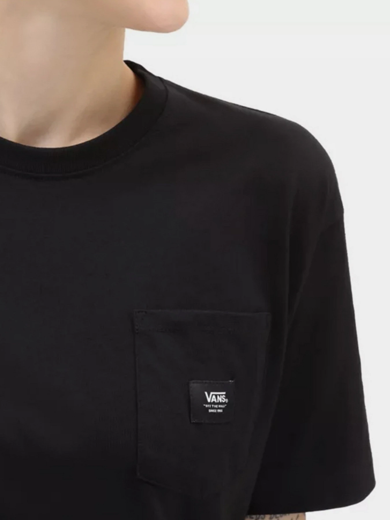 Футболки и поло Vans модель VN0A7RTWBLK1 Футболки и поло Vans модель VN0A7RTWBLK1 Фото