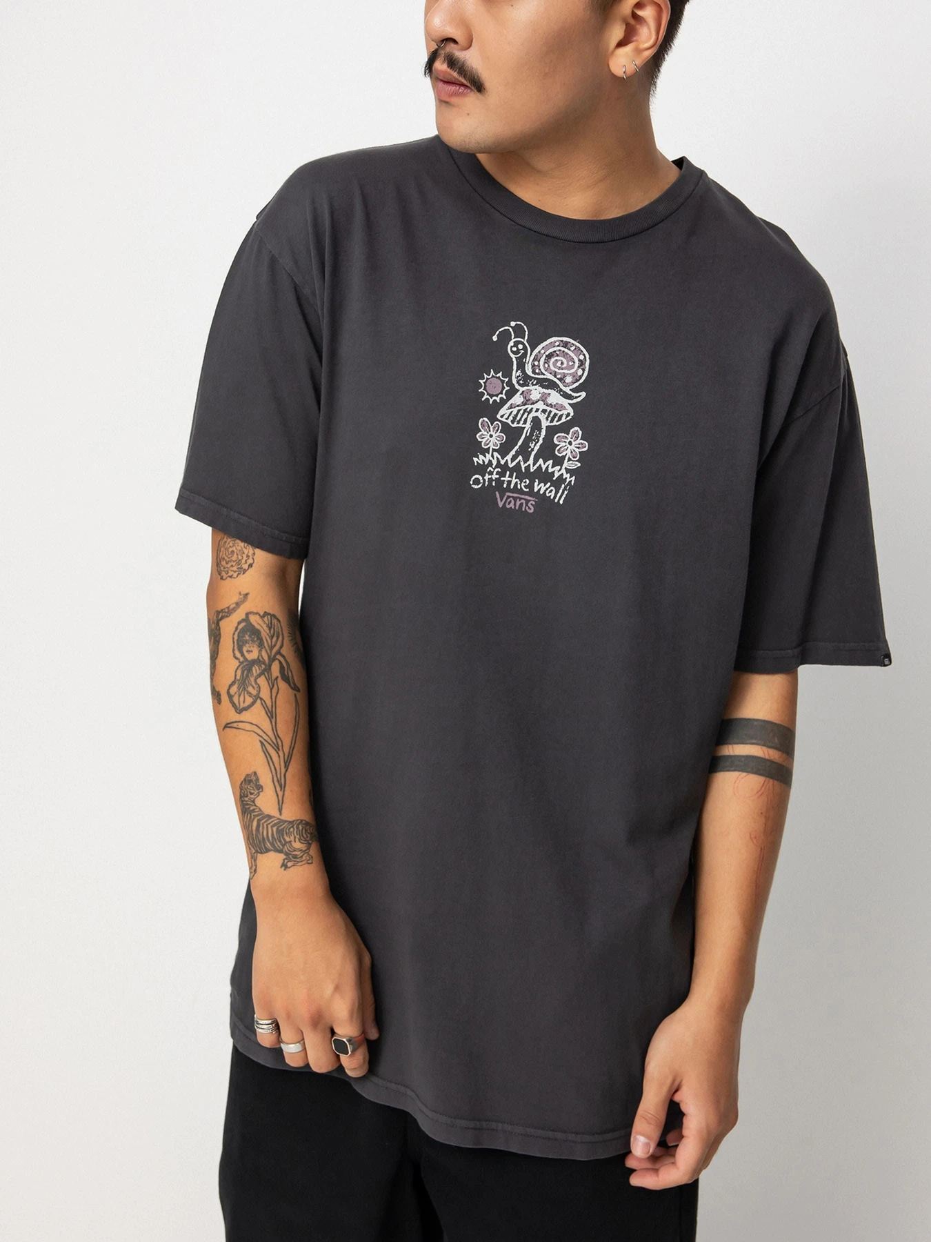 Футболки и поло Vans модель VN0A7S671O71 Футболки и поло Vans модель VN0A7S671O71 Фото