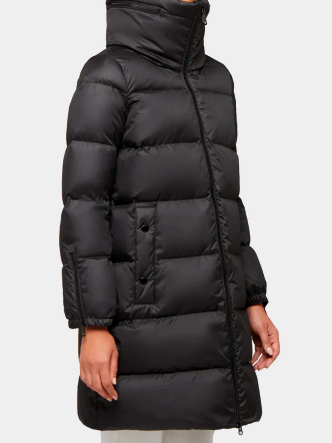 Пальто и плащи Geox модель W1426P-T2884-F9000 Пальто и плащи Geox модель W1426P-T2884-F9000 Фото