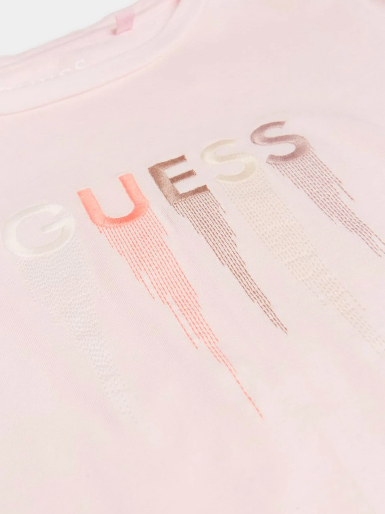 Футболки и поло GUESS модель W2RI06-60071-F60W Футболки и поло GUESS модель W2RI06-60071-F60W Фото