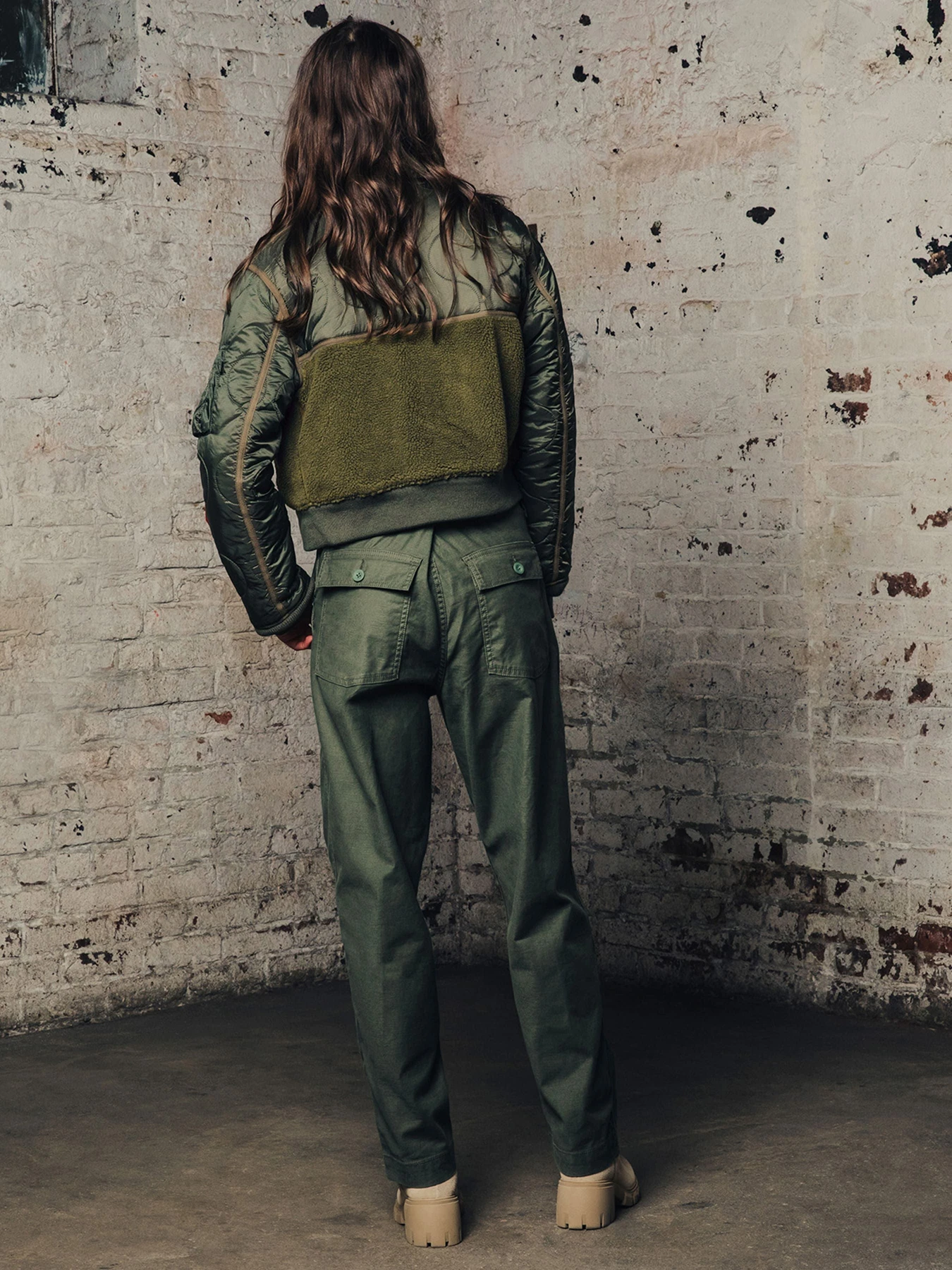 Куртки и дубленки Alpha Industries модель WJB52500C1_301 Фото