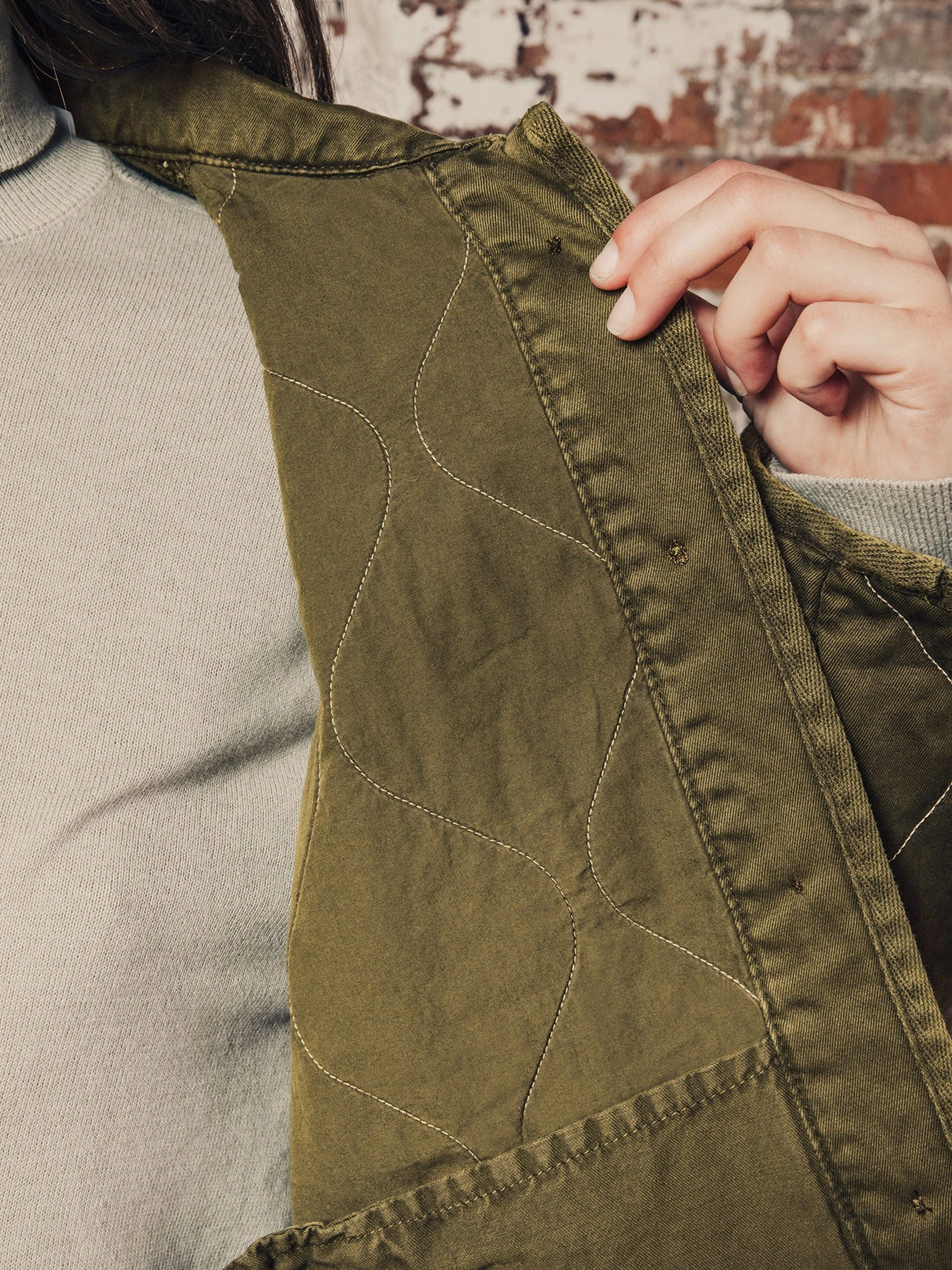 Куртки и дубленки Alpha Industries модель WJC52500C1_301 Куртки и дубленки Alpha Industries модель WJC52500C1_301 Фото