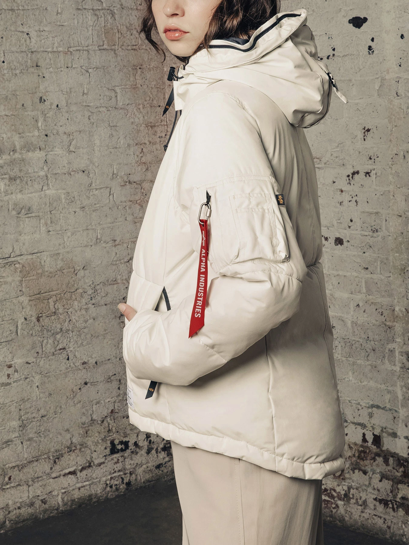 Куртки и дубленки Alpha Industries модель WJS52501C1_112 Фото