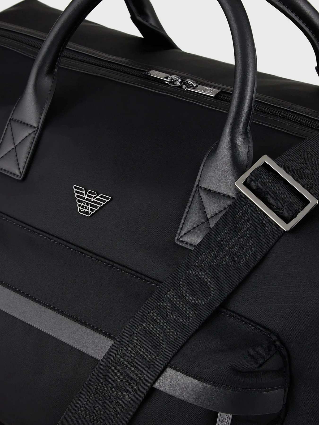 Сумки Emporio Armani модель Y4Q319-Y139J-80001 Фото