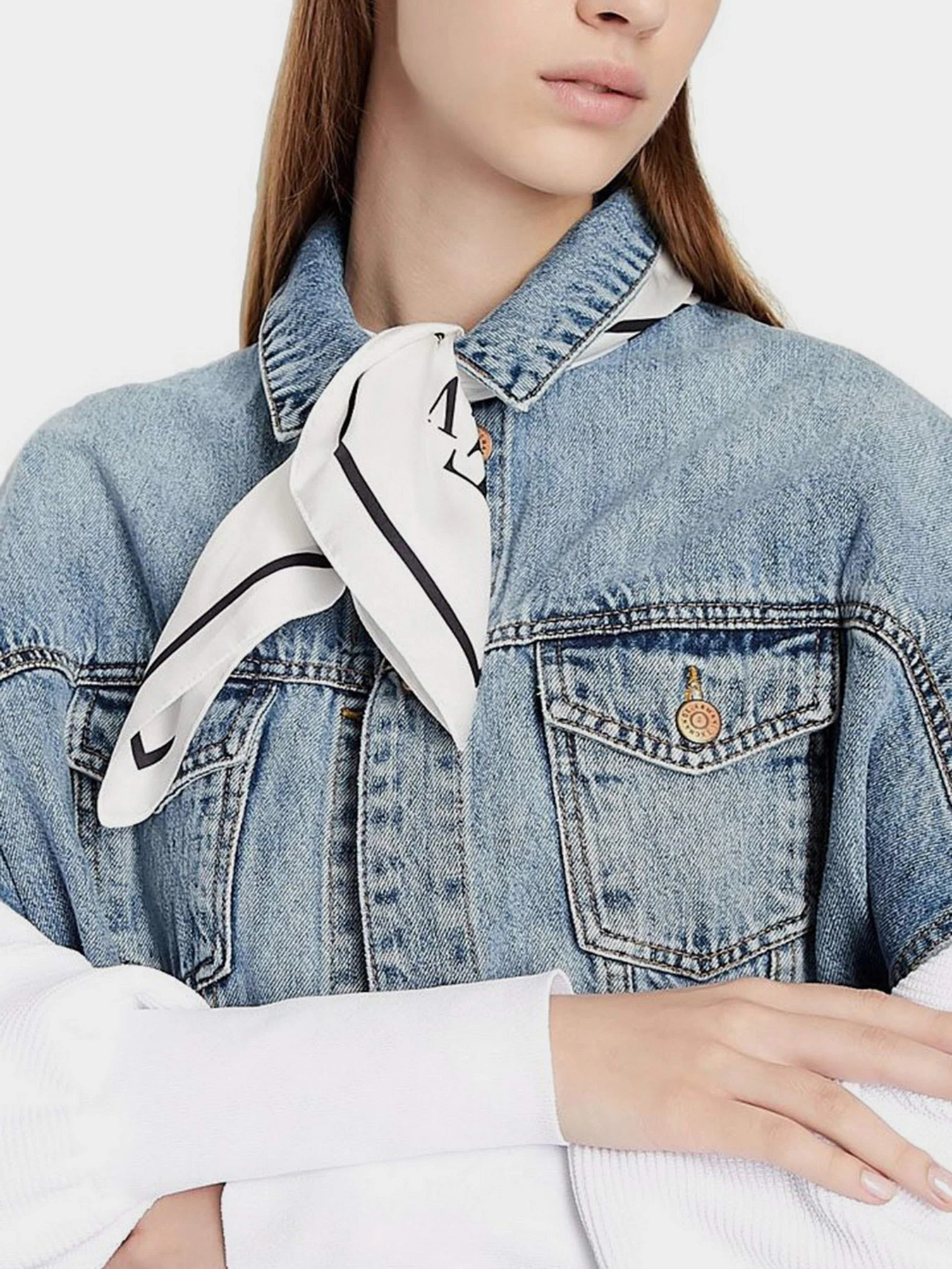 Шарфы и платки Armani Exchange модель 944130-2R154-00010 Фото
