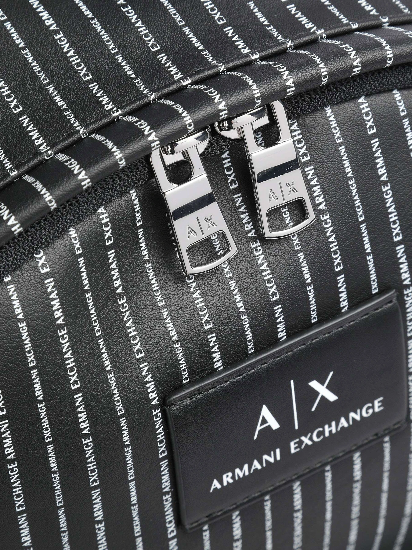 Рюкзаки Armani Exchange модель 952442-CC825-00020 Рюкзаки Armani Exchange модель 952442-CC825-00020 Фото