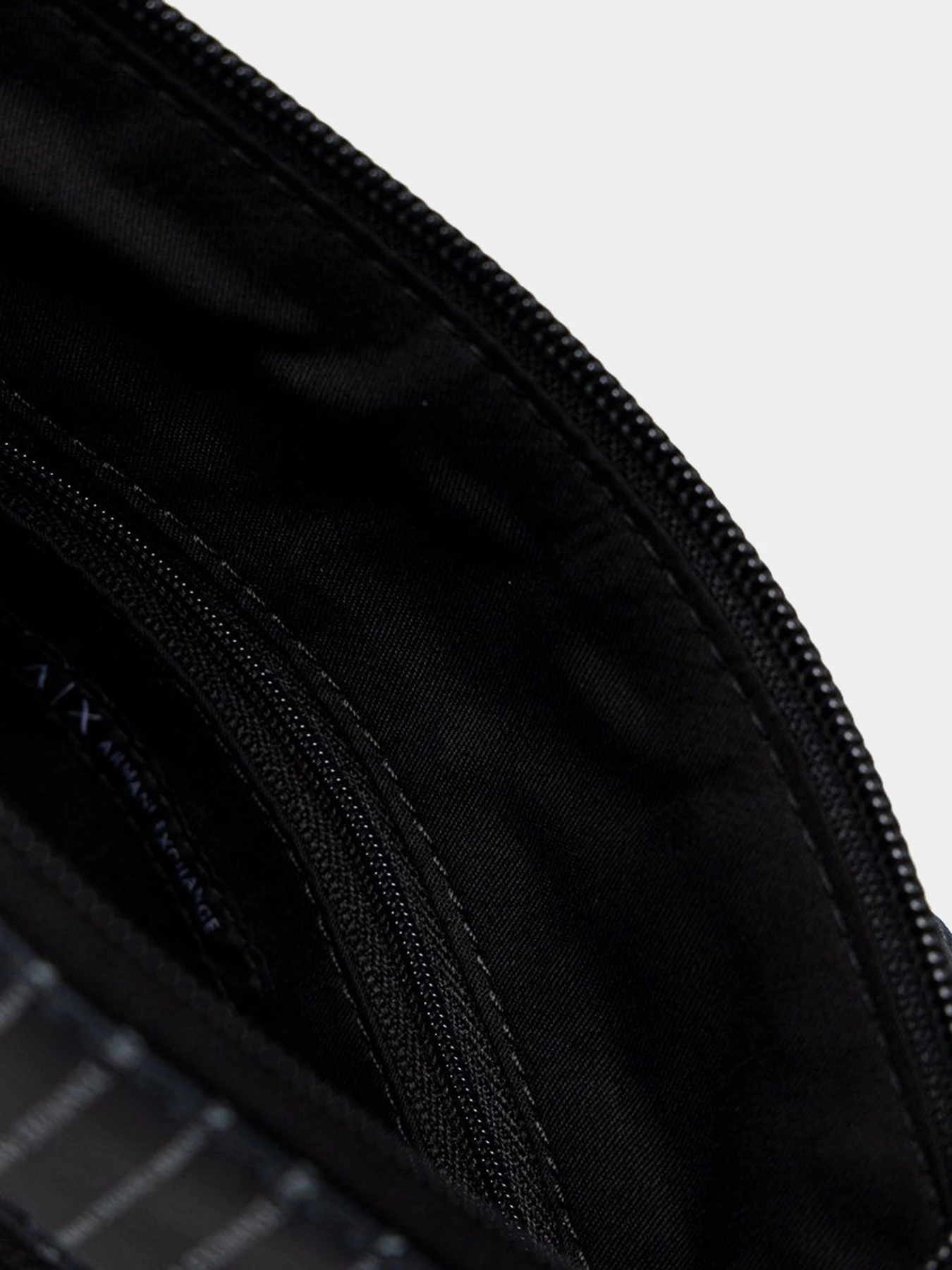 Сумки Armani Exchange модель 952489-CC825-00335 Фото