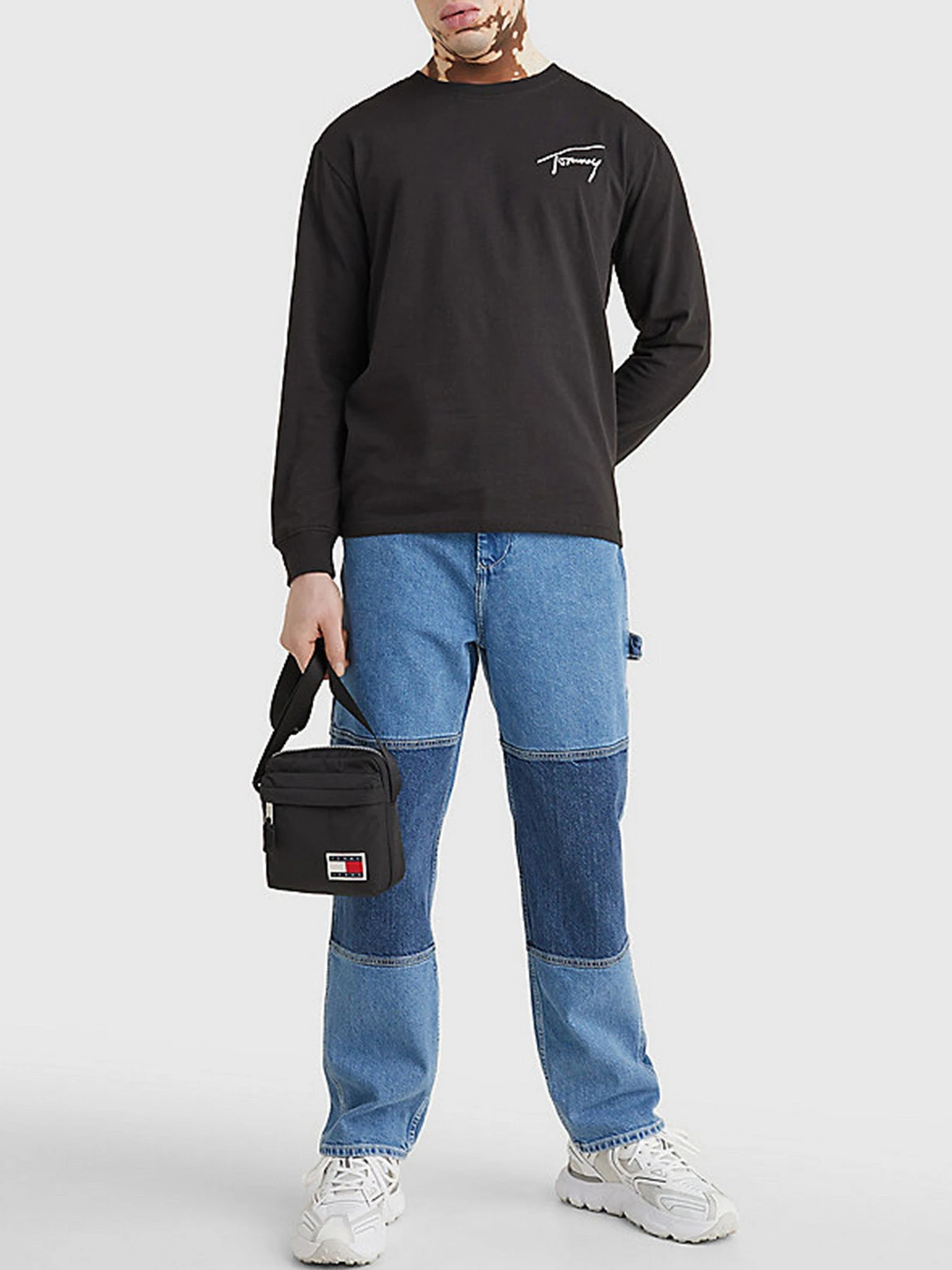Сумки Tommy Hilfiger модель AM0AM08846-BDS Фото