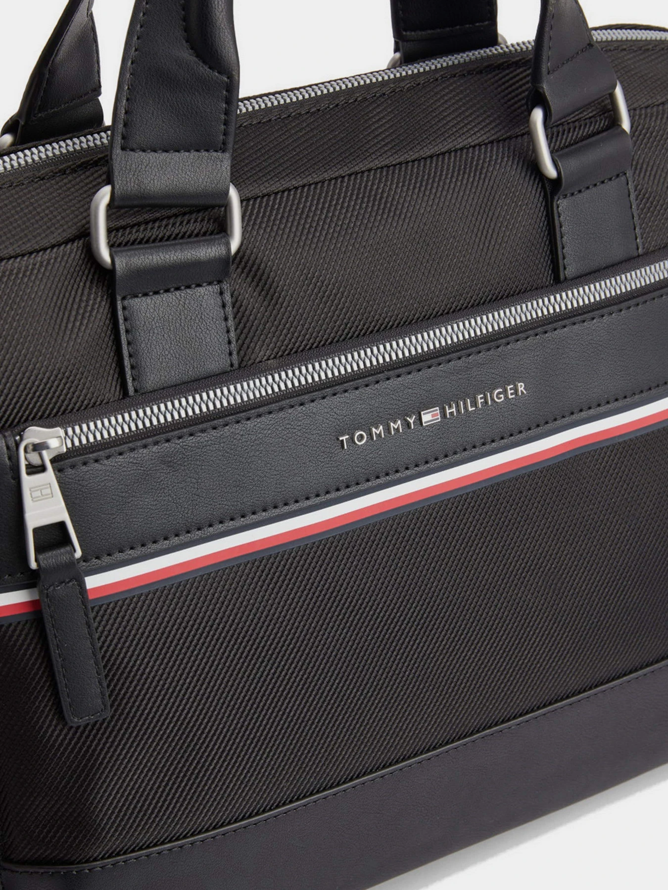 Сумки Tommy Hilfiger модель AM0AM09261-BDS Сумки Tommy Hilfiger модель AM0AM09261-BDS Фото