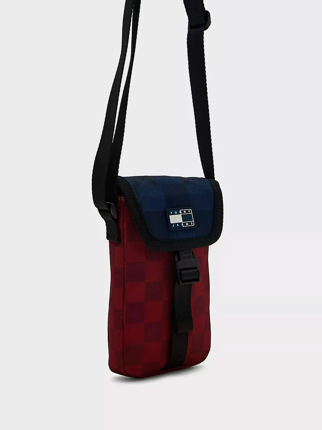 Аксессуары для смартфонов Tommy Hilfiger модель AM0AM10740-0GY Аксессуары для смартфонов Tommy Hilfiger модель AM0AM10740-0GY Фото