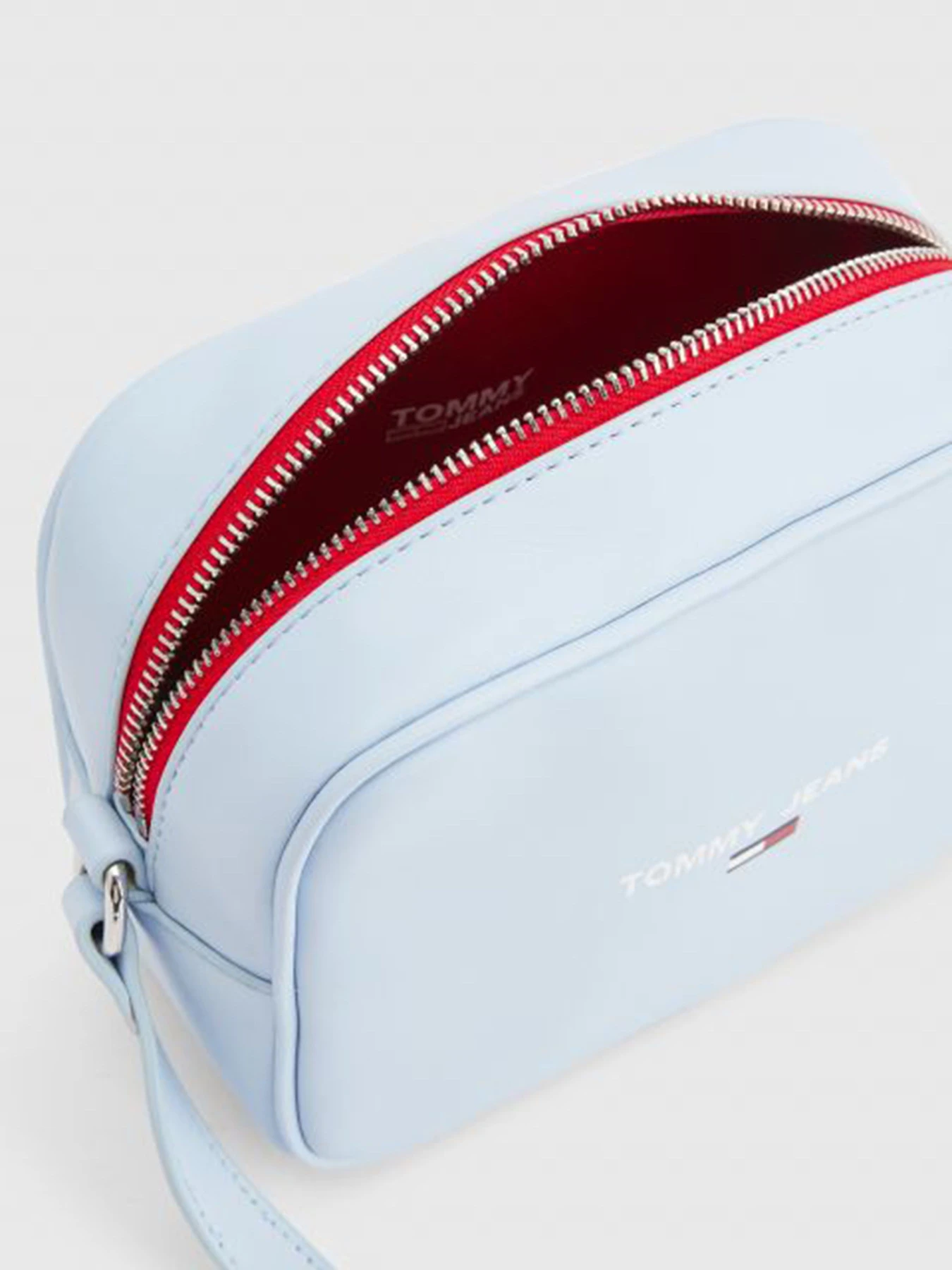 Сумки Tommy Hilfiger модель AW0AW11835-C1Q Сумки Tommy Hilfiger модель AW0AW11835-C1Q Фото