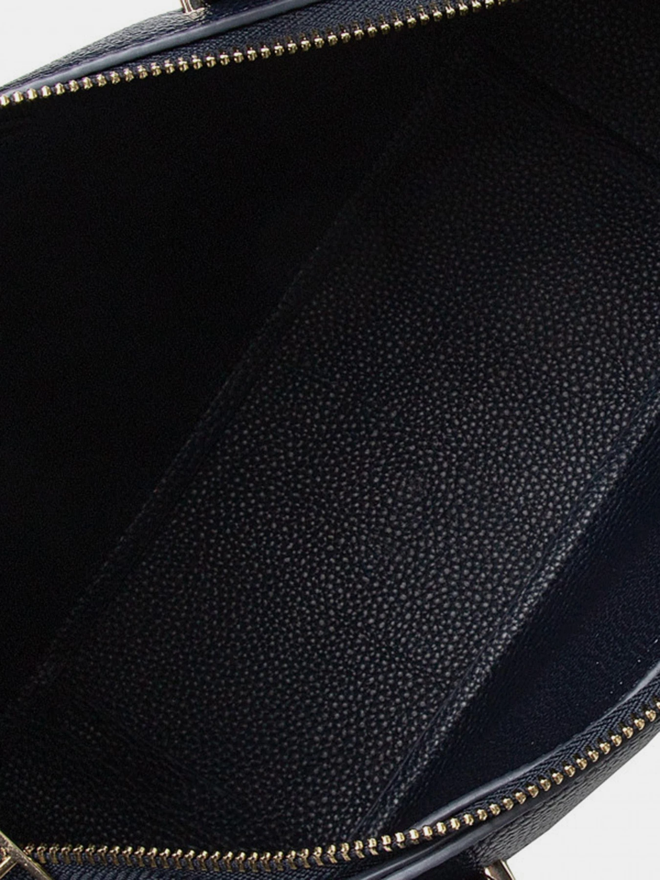 Сумки Tommy Hilfiger модель AW0AW12018-0G2 Сумки Tommy Hilfiger модель AW0AW12018-0G2 Фото