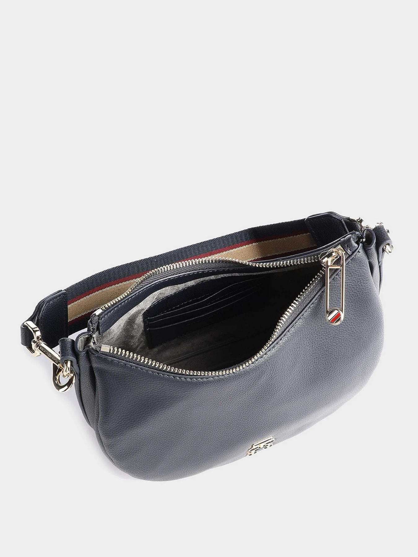 Сумки Tommy Hilfiger модель AW0AW13135-DW6 Сумки Tommy Hilfiger модель AW0AW13135-DW6 Фото