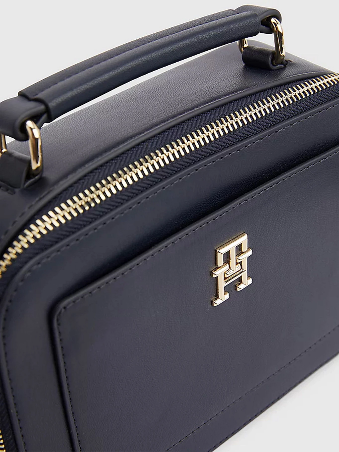 Сумки Tommy Hilfiger модель AW0AW13141-DW6 Фото