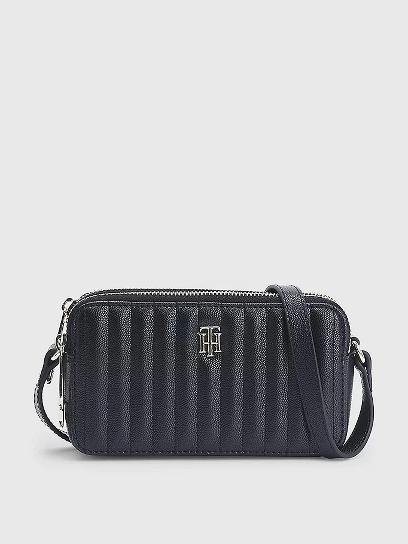 Сумки Tommy Hilfiger модель AW0AW13143-BDS Сумки Tommy Hilfiger модель AW0AW13143-BDS Фото